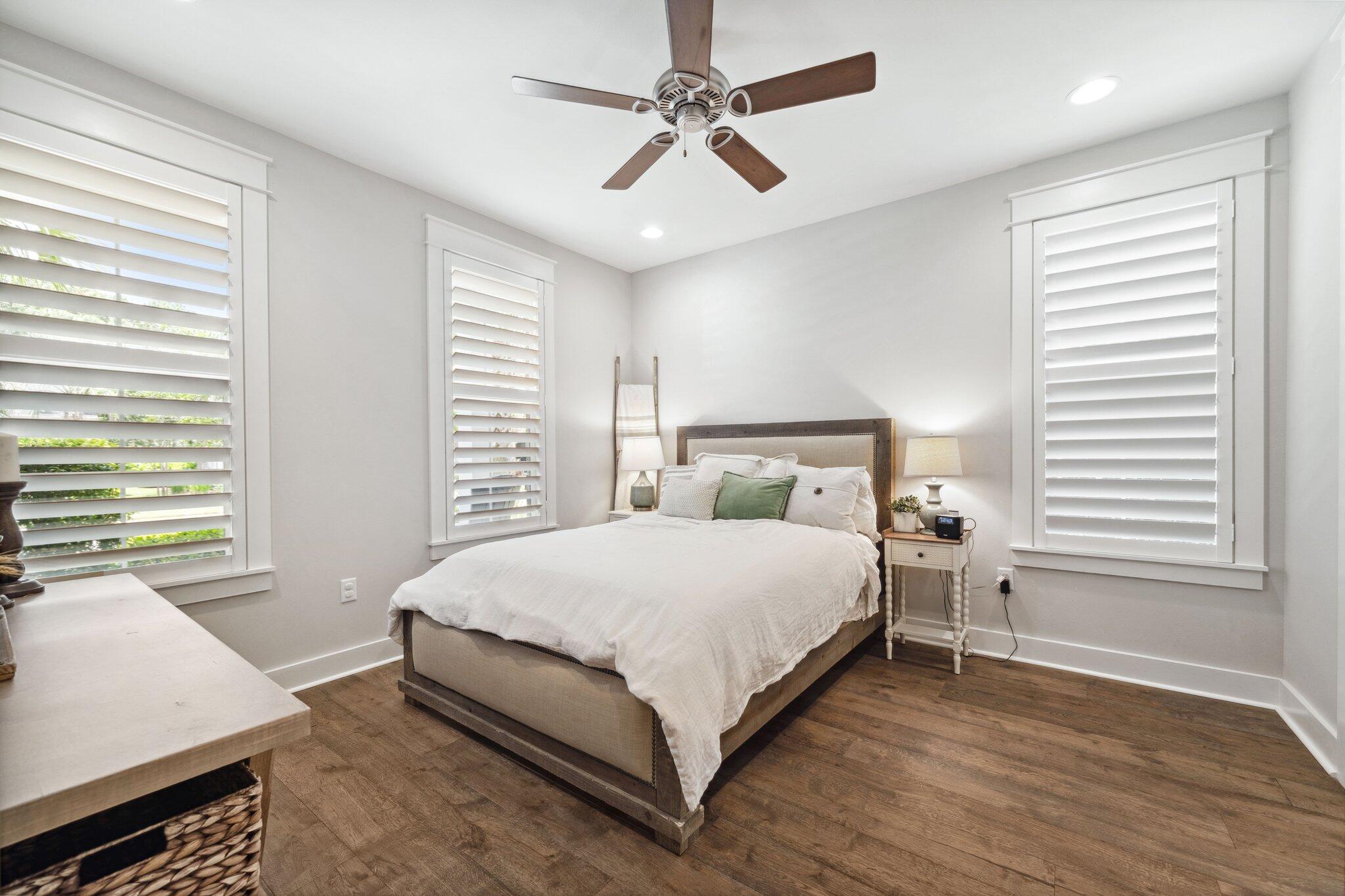 Emerald Bay Ph II A - Residential Lease