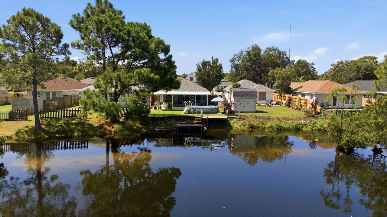 SHADOW LAKES - Residential