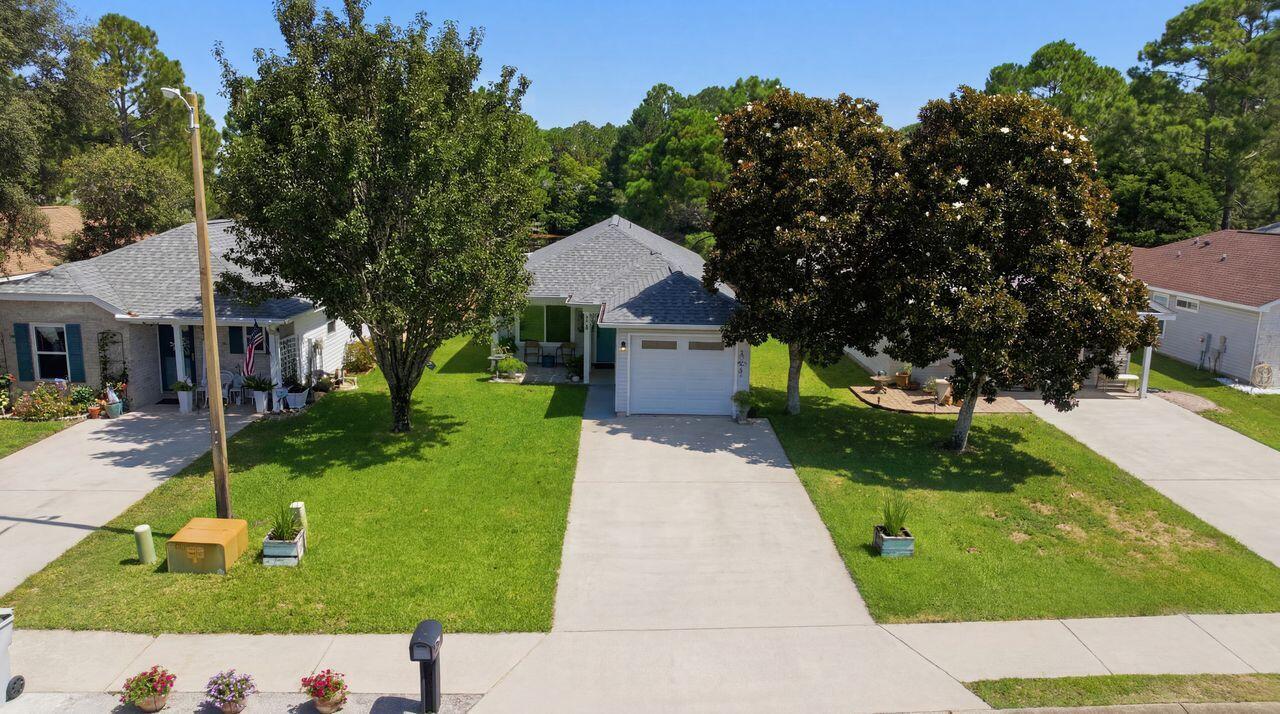 SHADOW LAKES - Residential