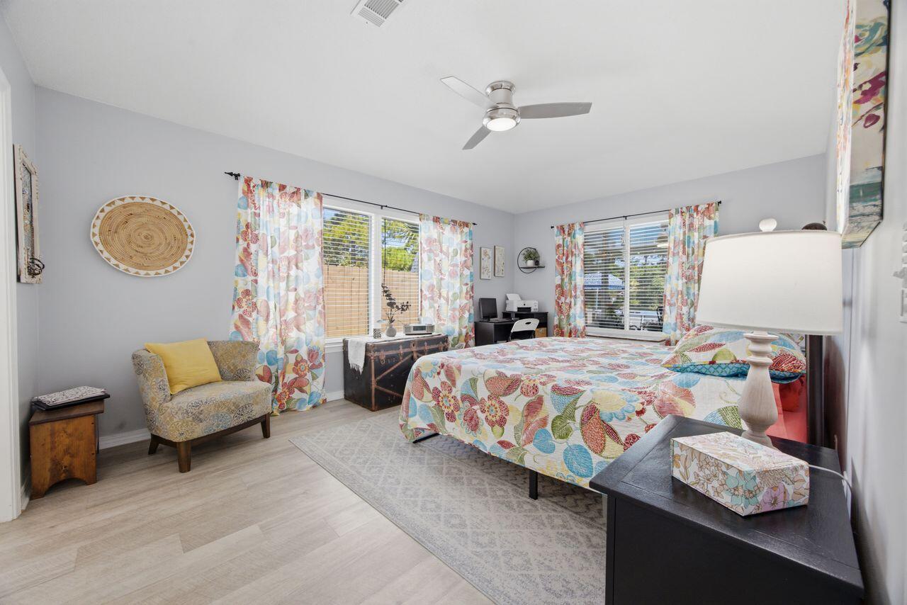 SHADOW LAKES - Residential