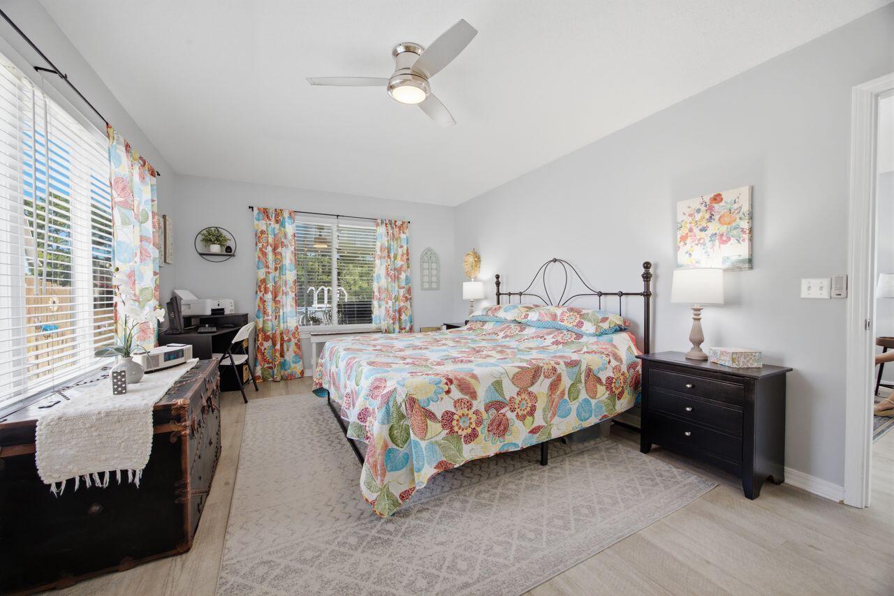 SHADOW LAKES - Residential