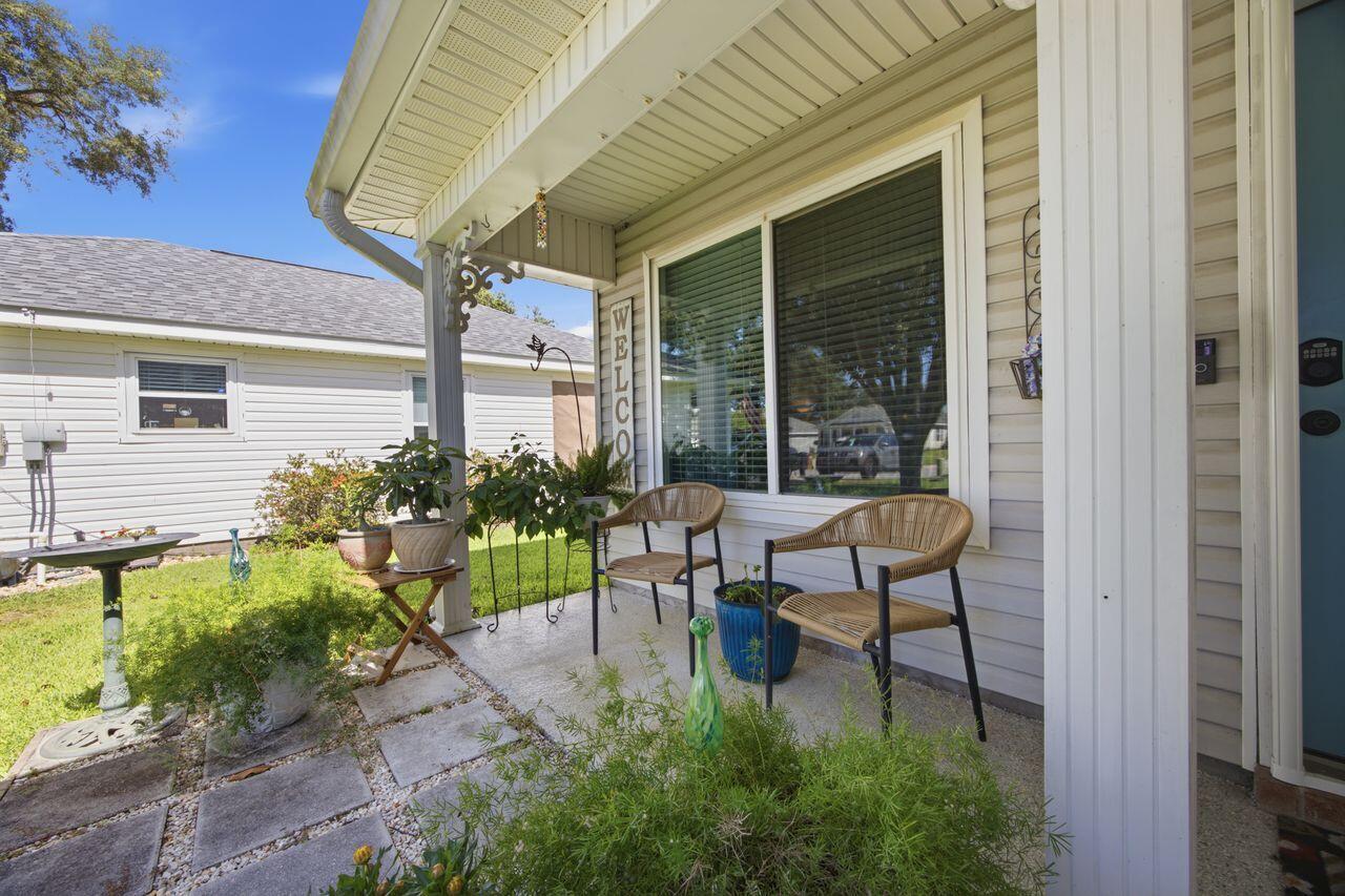SHADOW LAKES - Residential