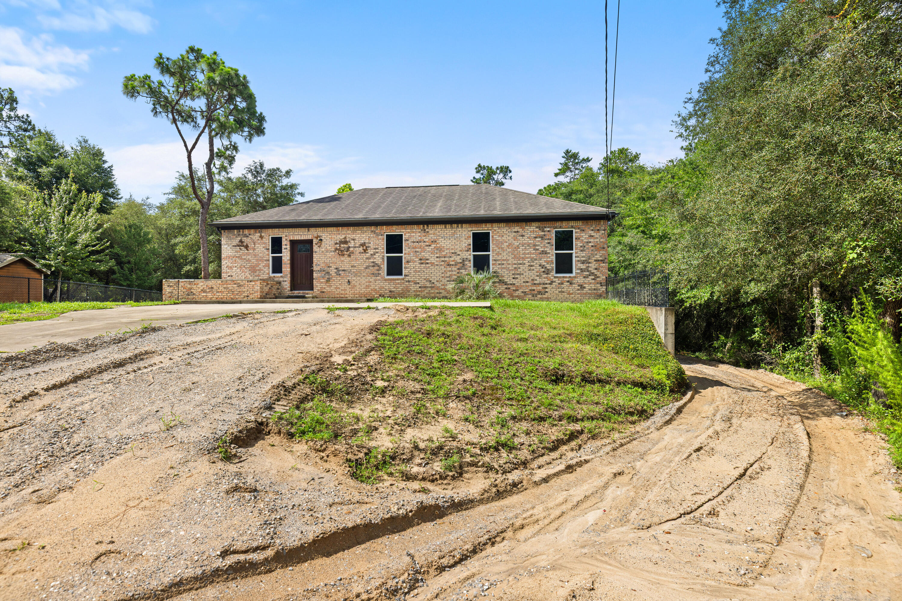 FLORIDA HEIGHTS - Residential