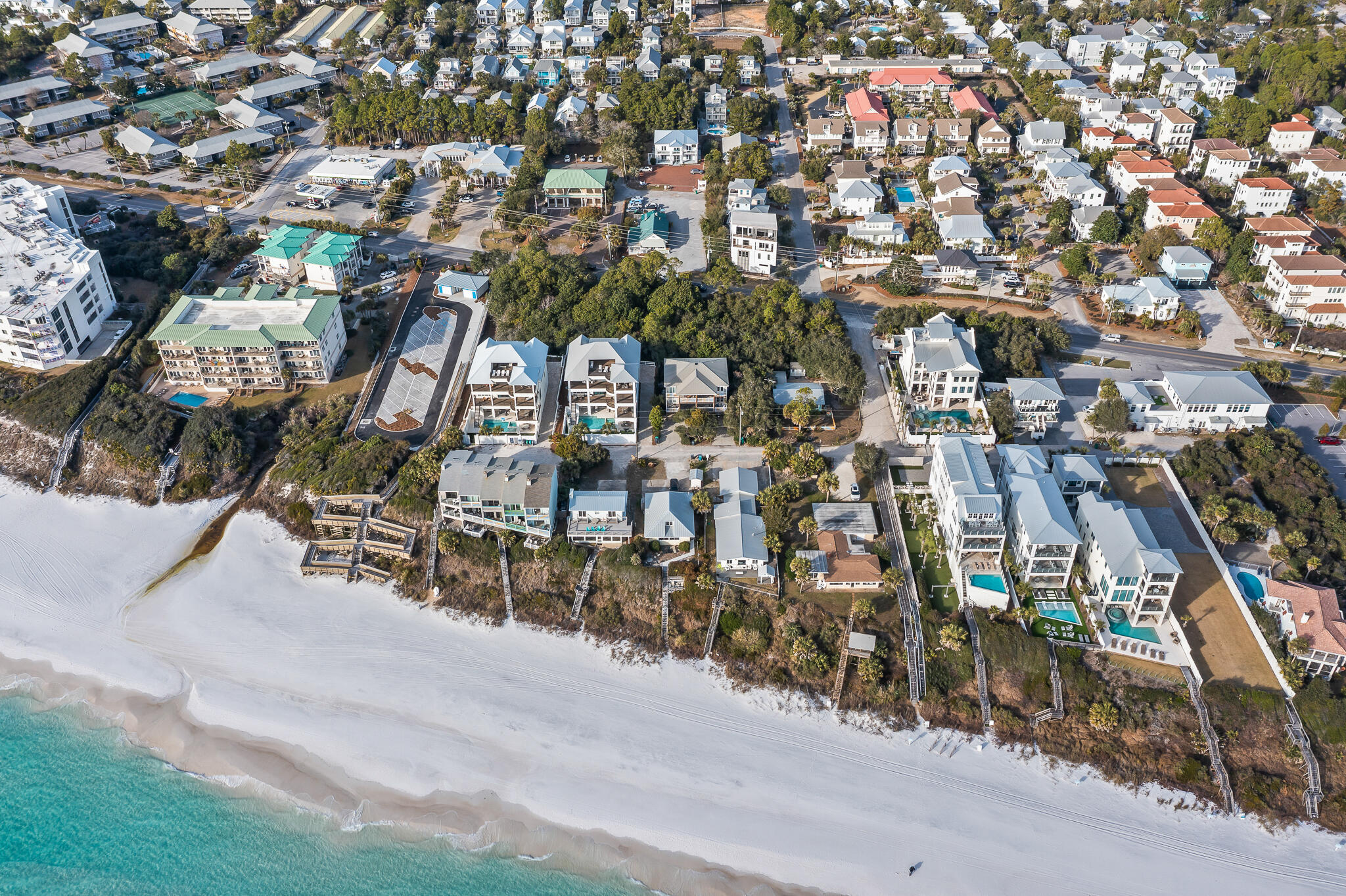 ROLLIN TIDE VILLAS - Residential