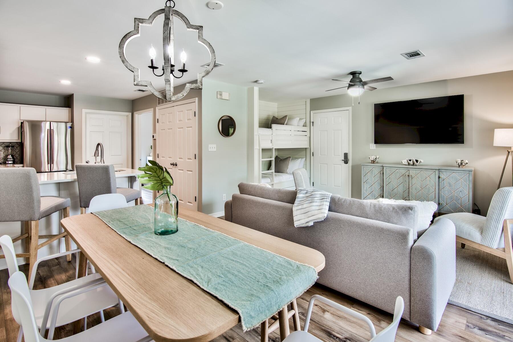 ROLLIN TIDE VILLAS - Residential