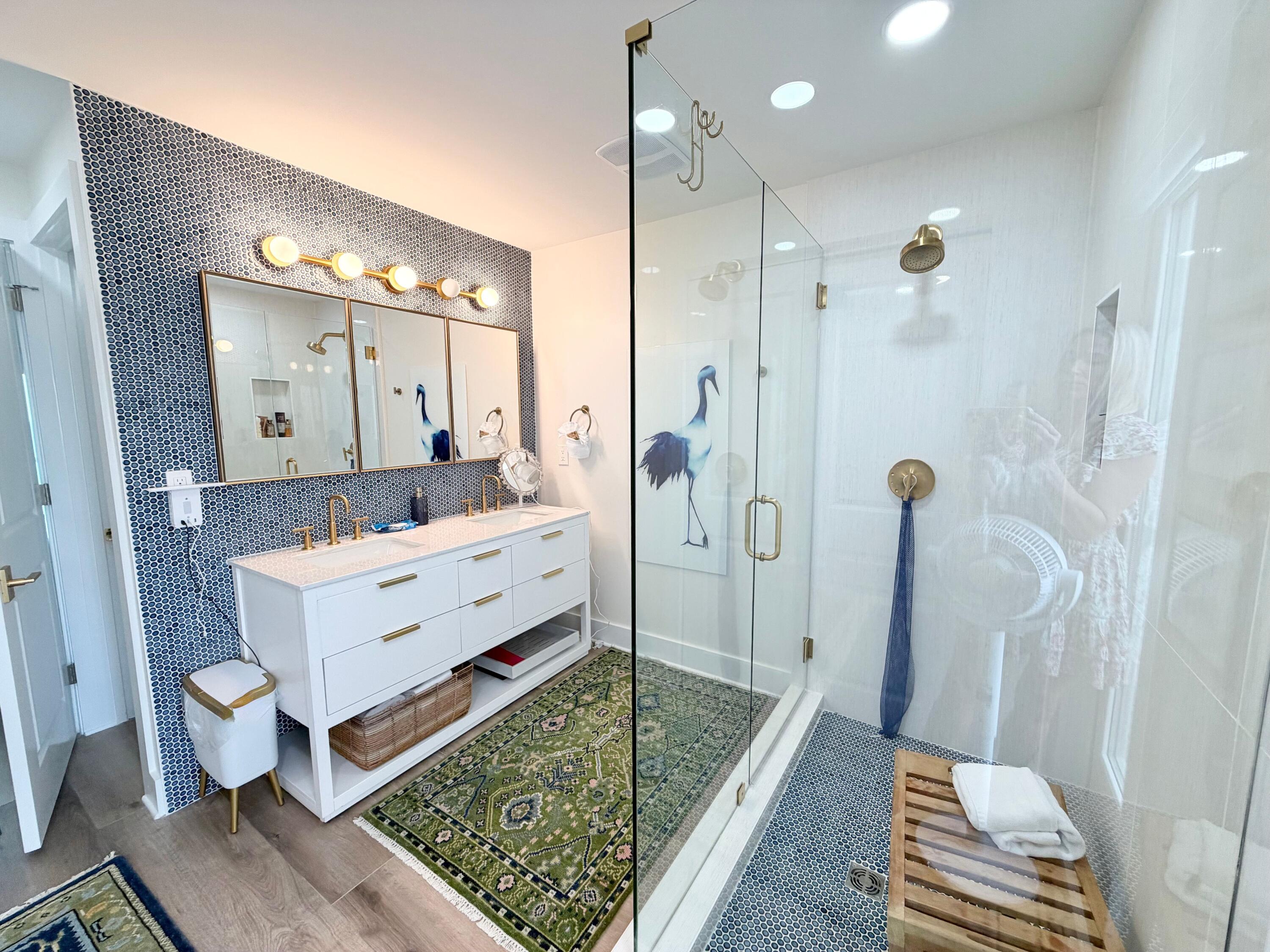 SEAFARER CONDO - Residential