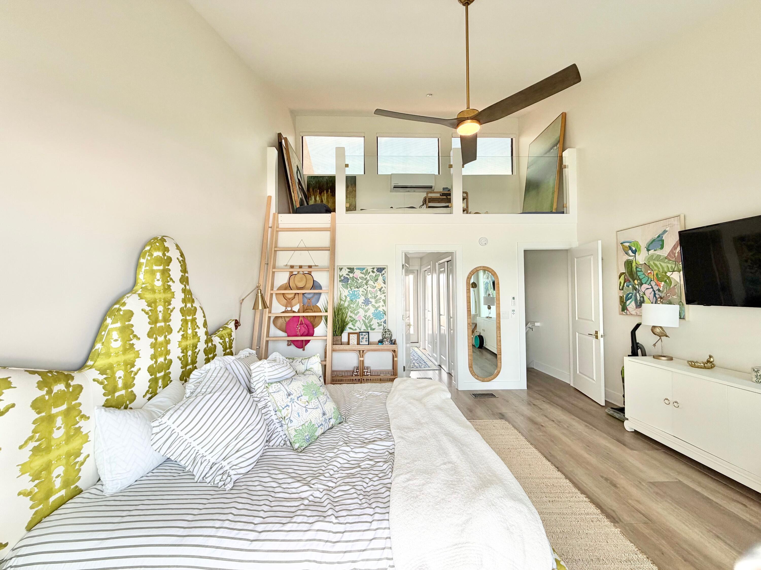 SEAFARER CONDO - Residential