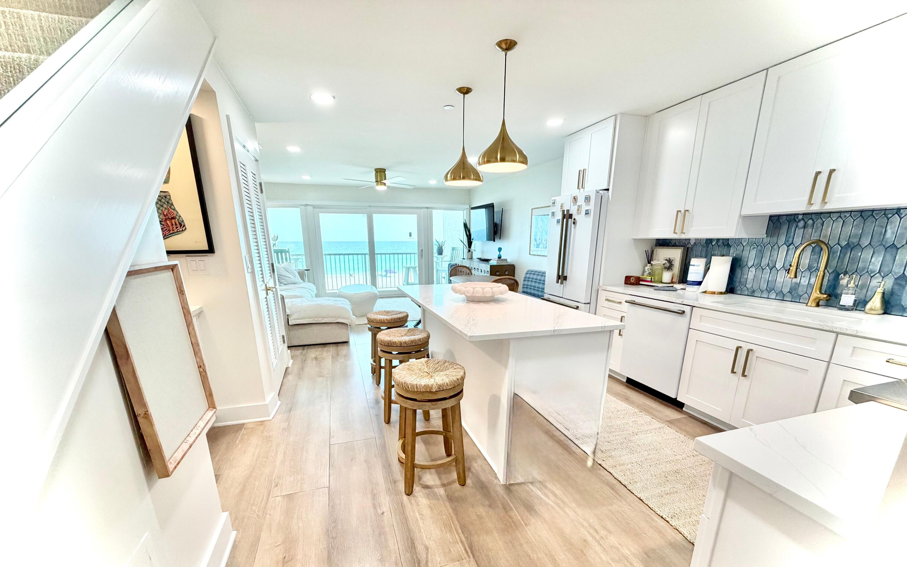 SEAFARER CONDO - Residential