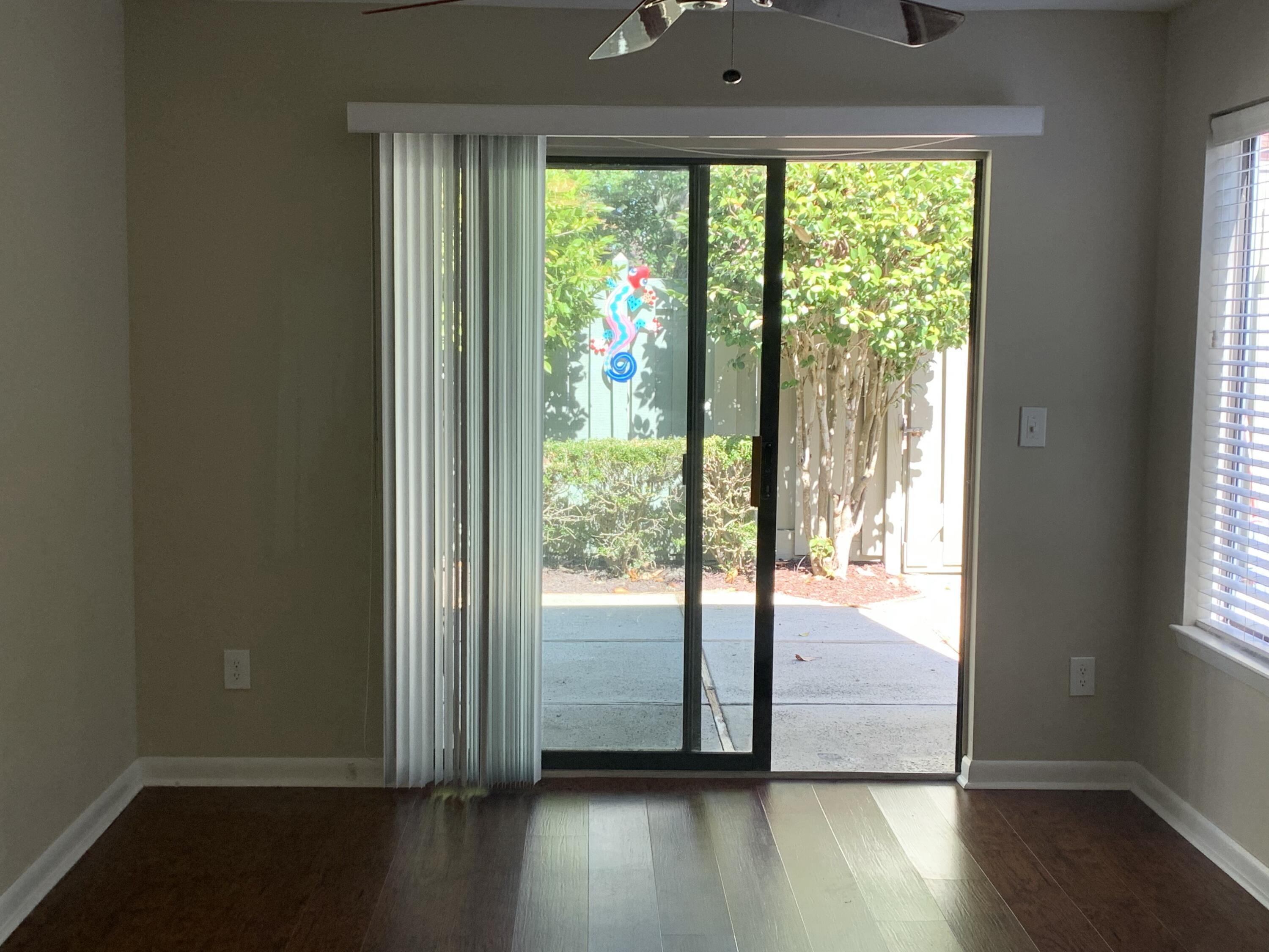 Bluewater Bay / 900 Royal Oak Village - Residential