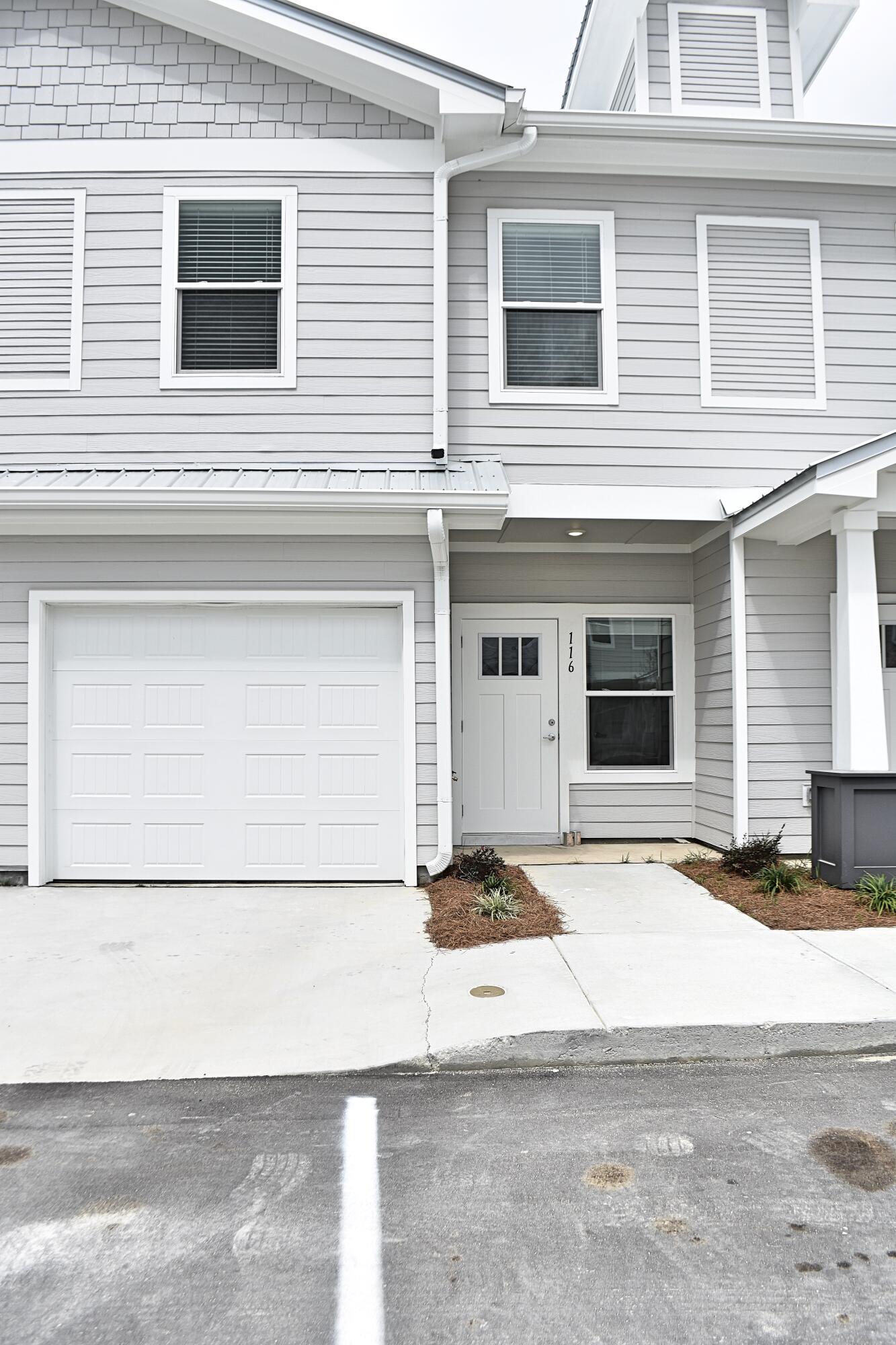 VERANDAS OF FREEPORT, THE - Residential Lease