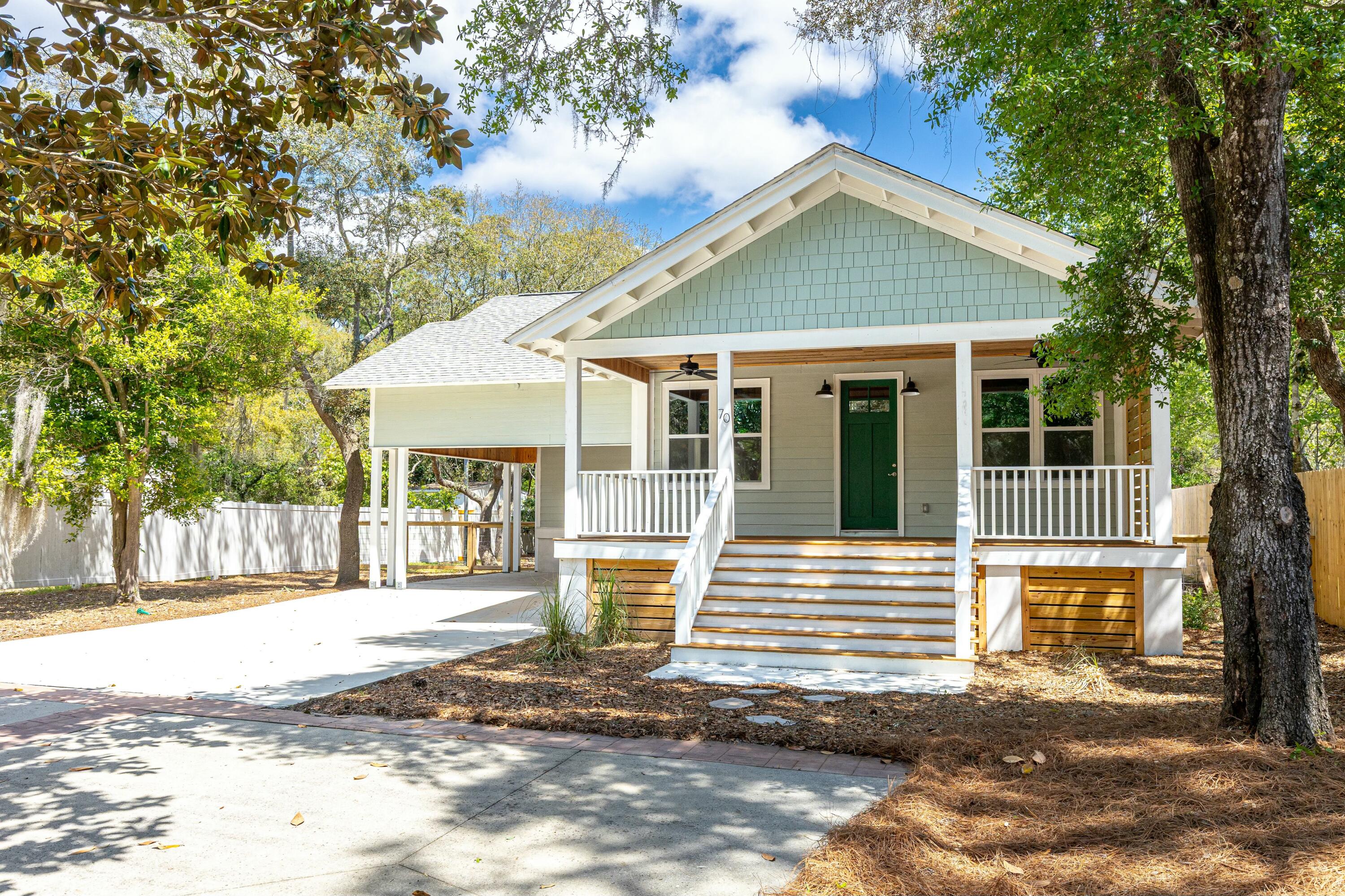 TURQUOISE BEACH 2ND ADDN - Residential