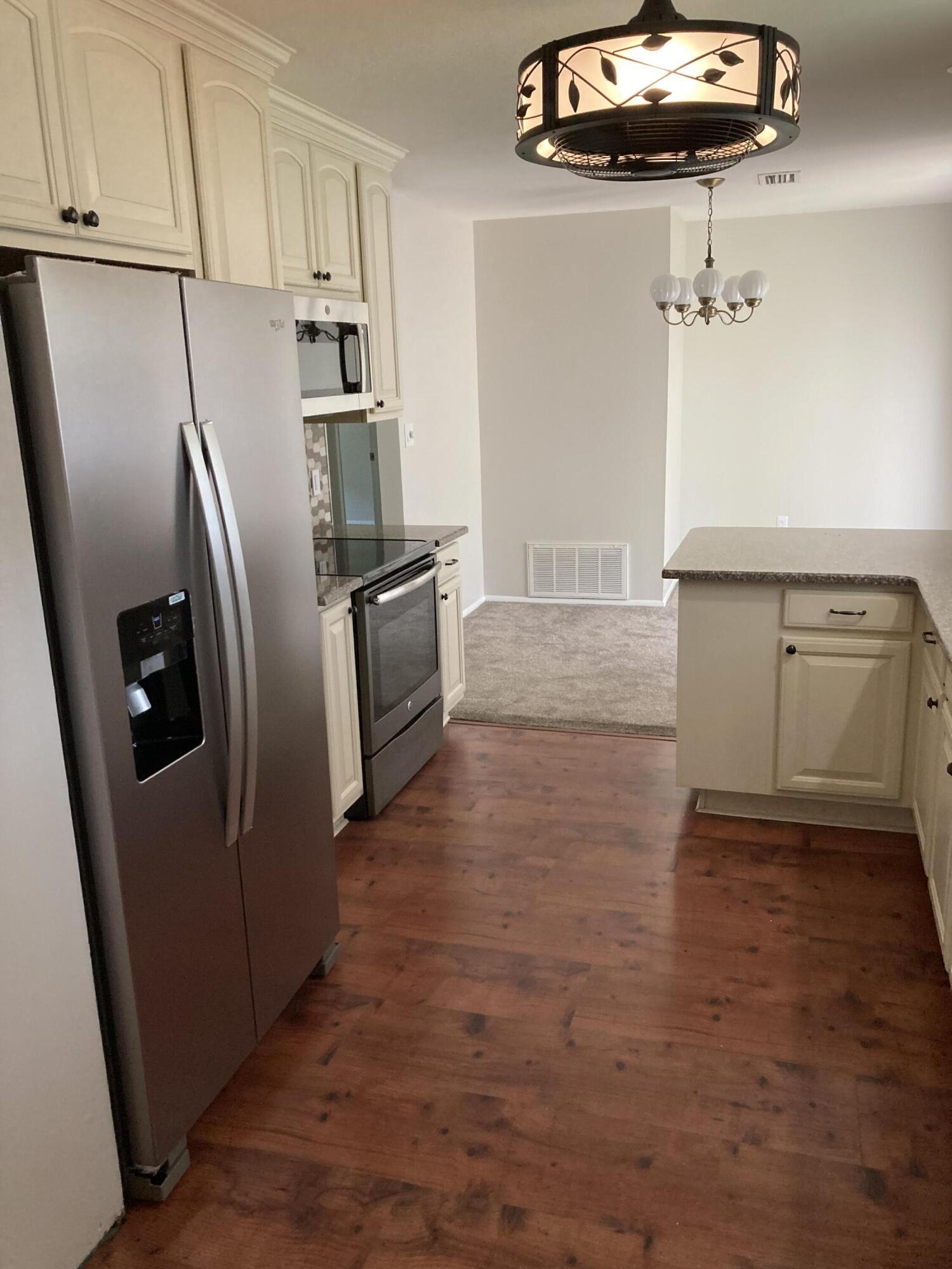 OAKLAND HEIGHTS - Residential
