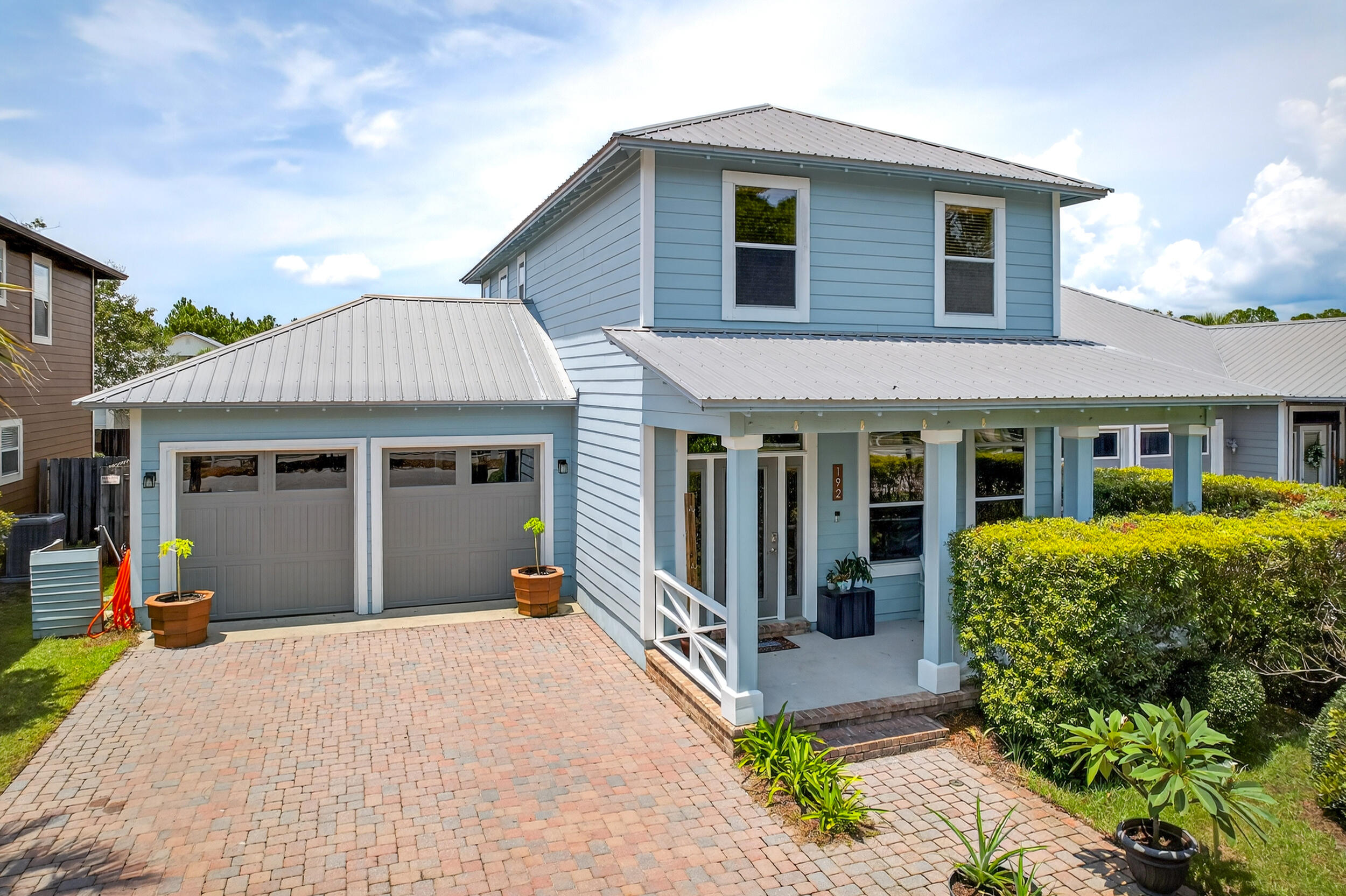 EAGLE BAY - Residential