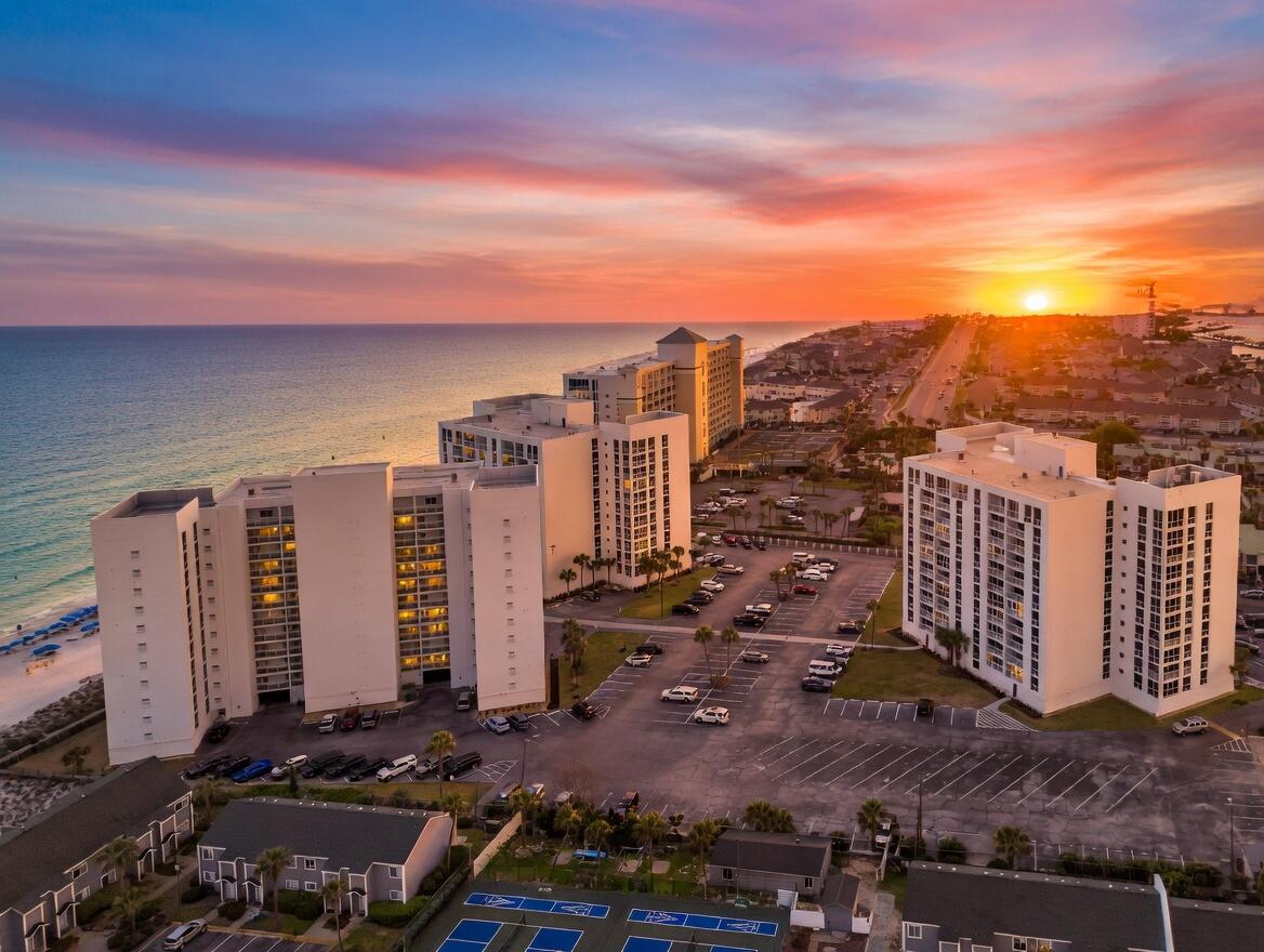 SHORELINE TOWERS 3 - Residential