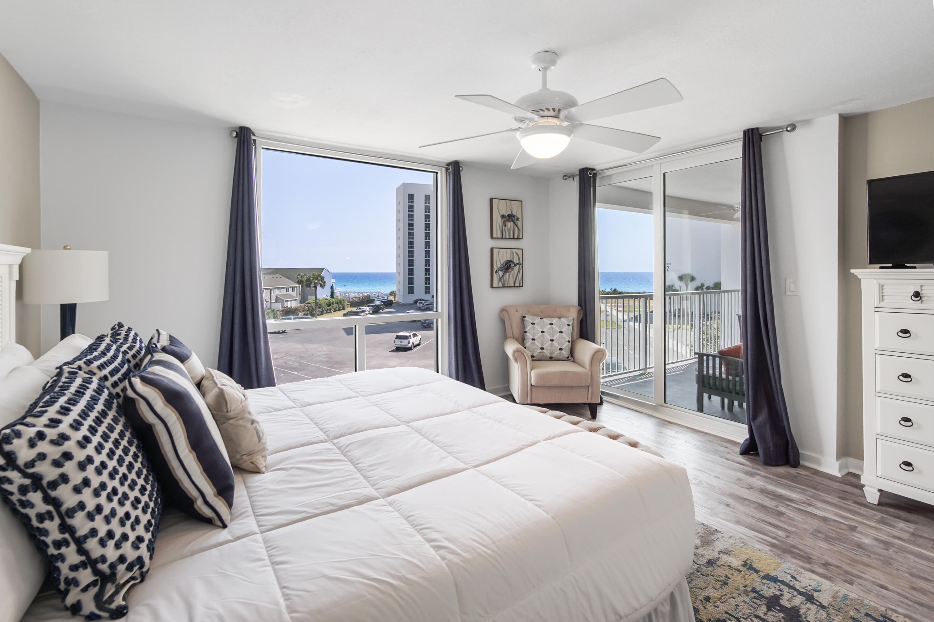 SHORELINE TOWERS 3 - Residential