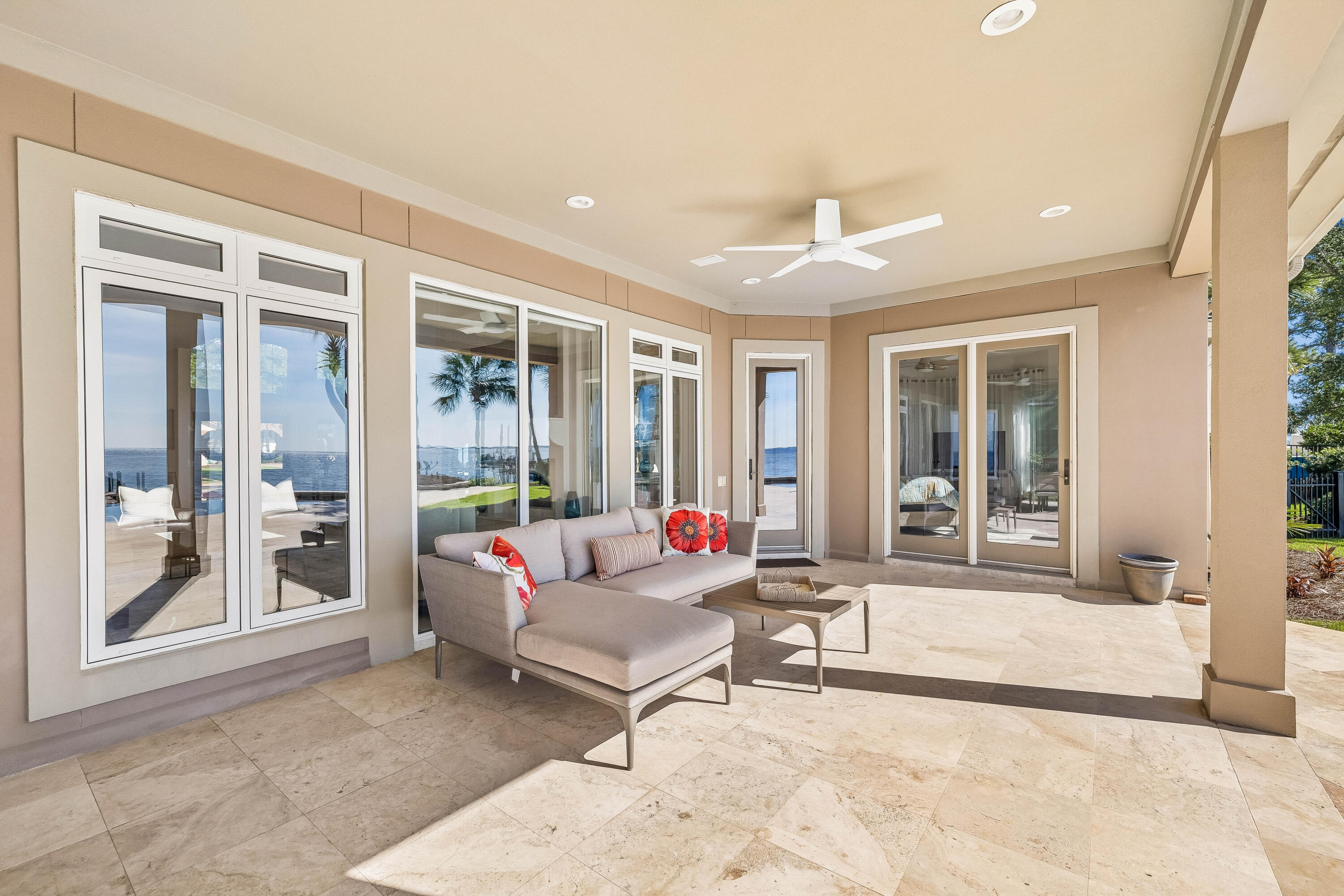 BURNT PINE CIRCLE - Residential