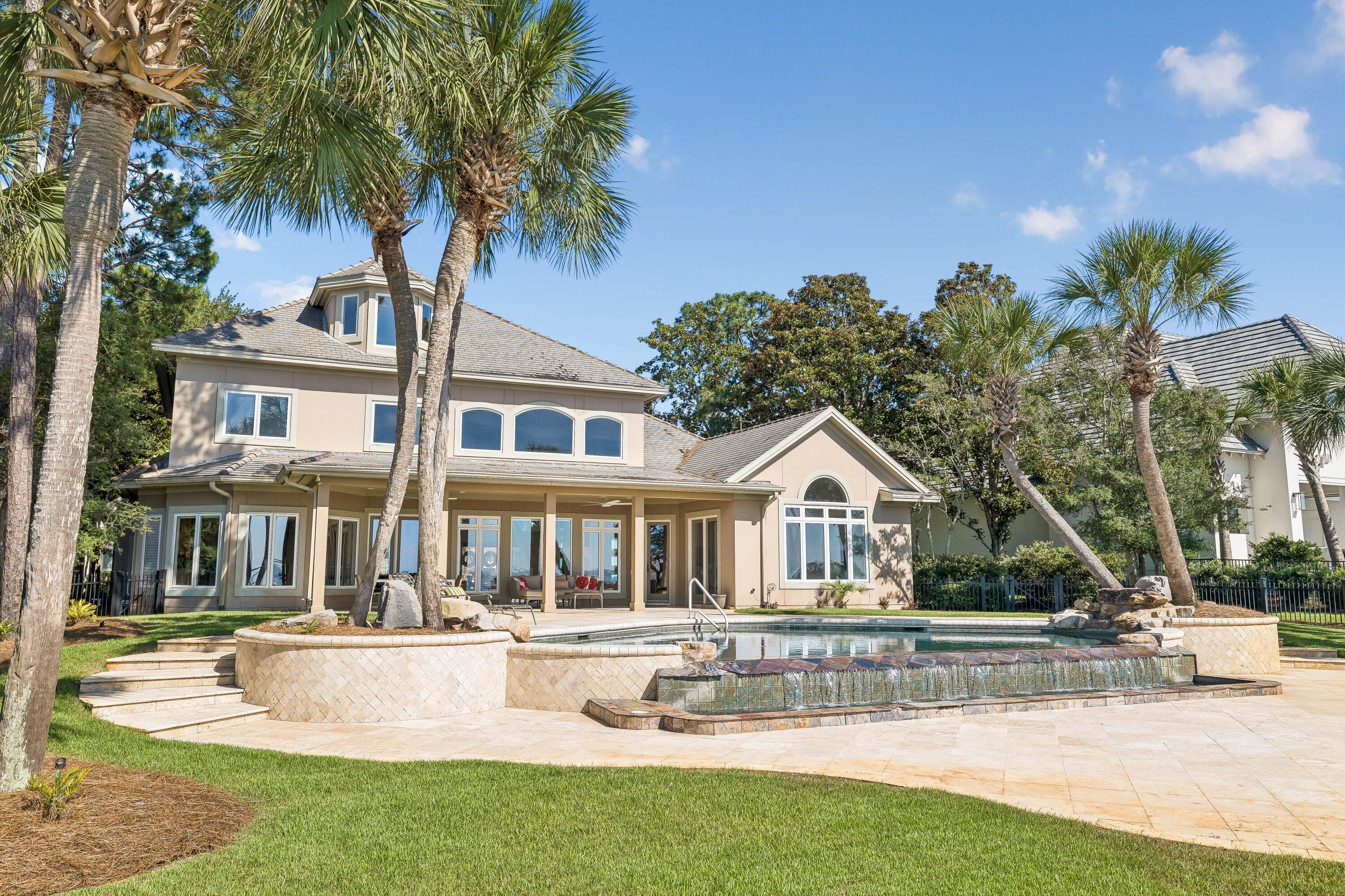 BURNT PINE CIRCLE - Residential