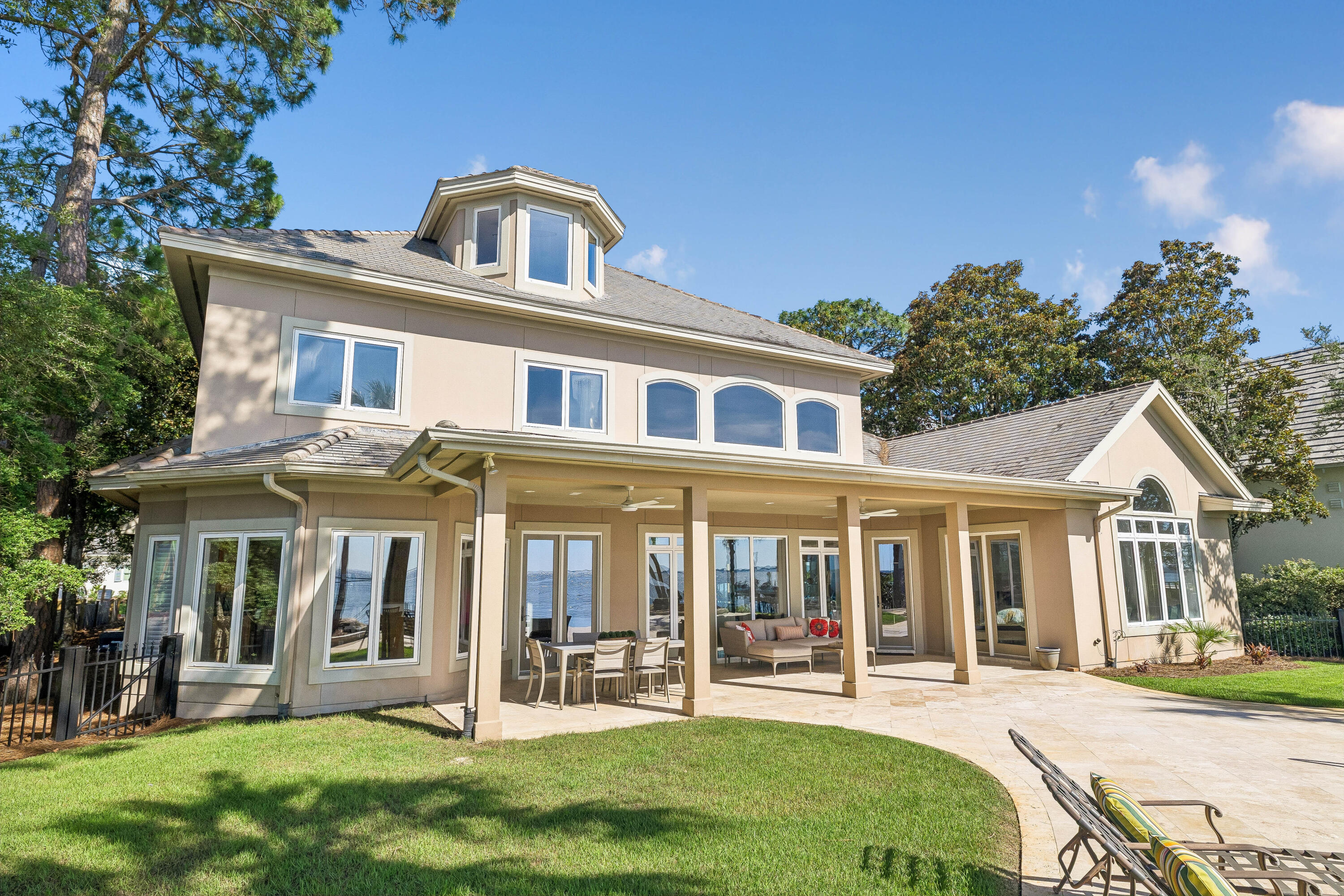 BURNT PINE CIRCLE - Residential