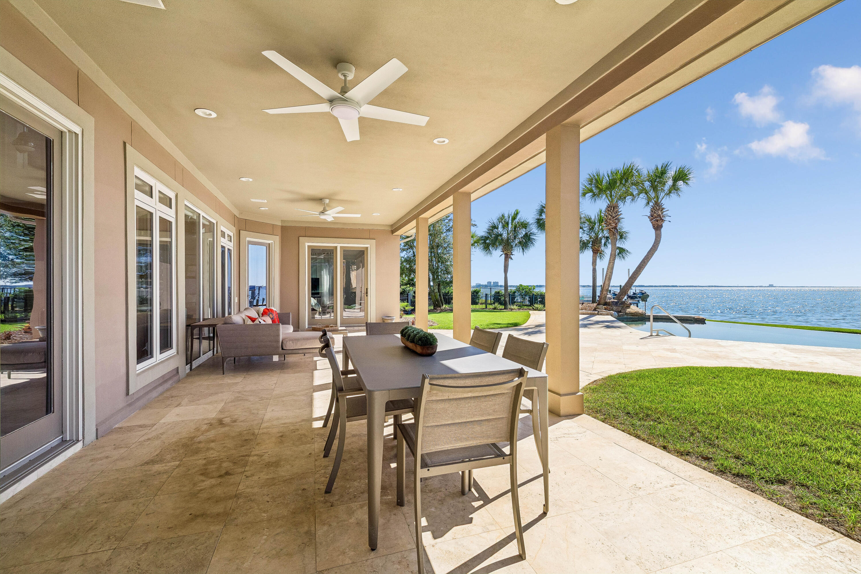 BURNT PINE CIRCLE - Residential