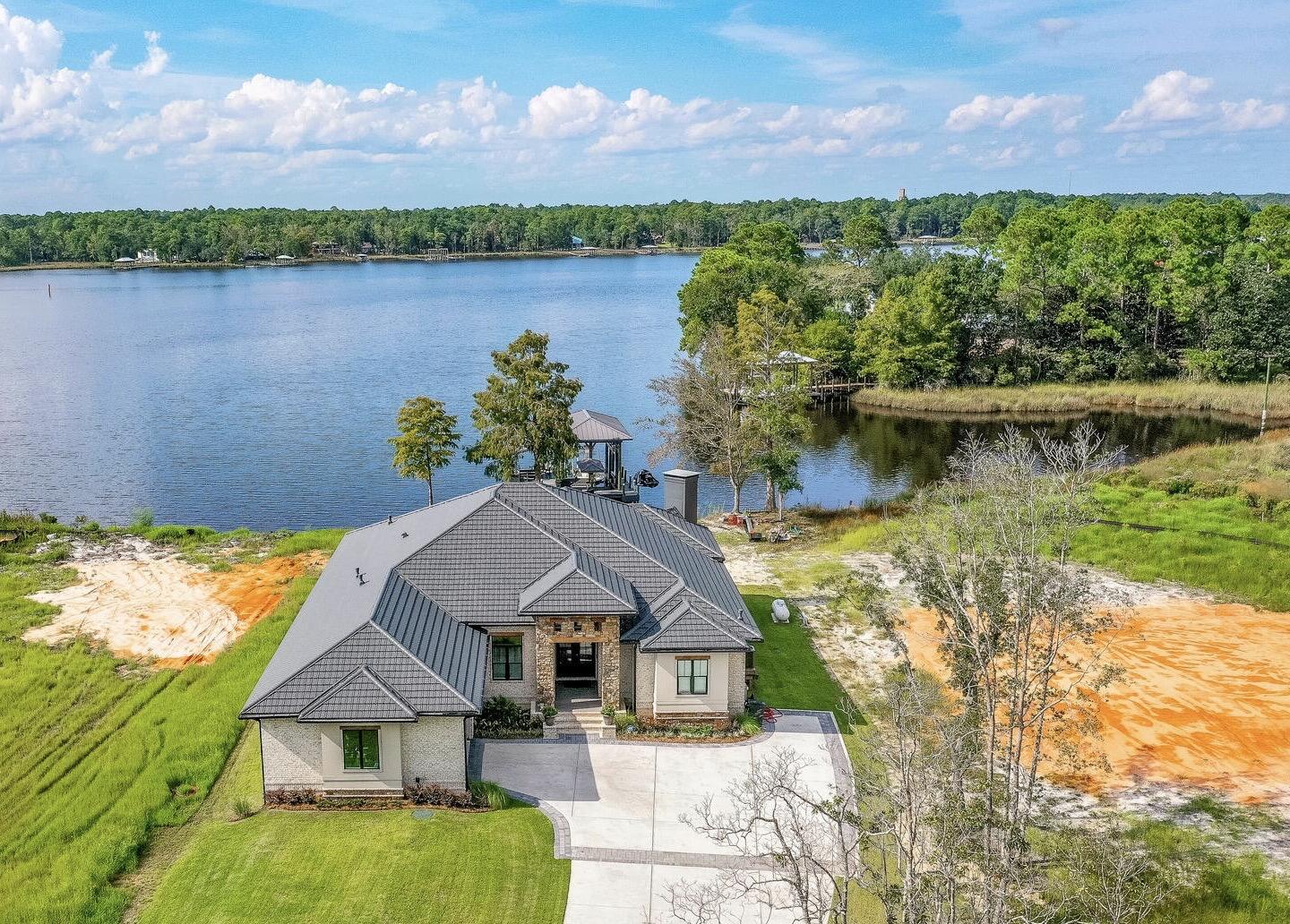 LAGRANGE COVE - Residential