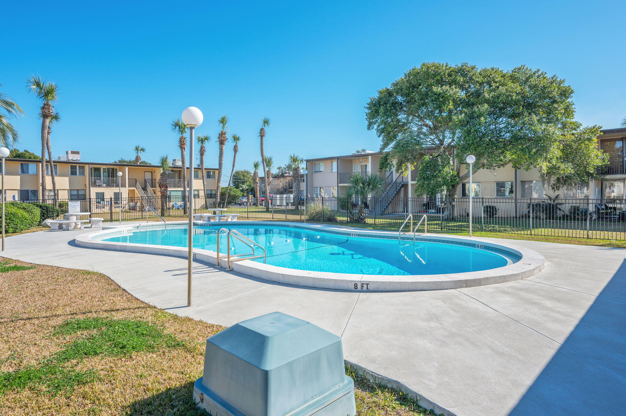 SEA PALM CONDO - Residential