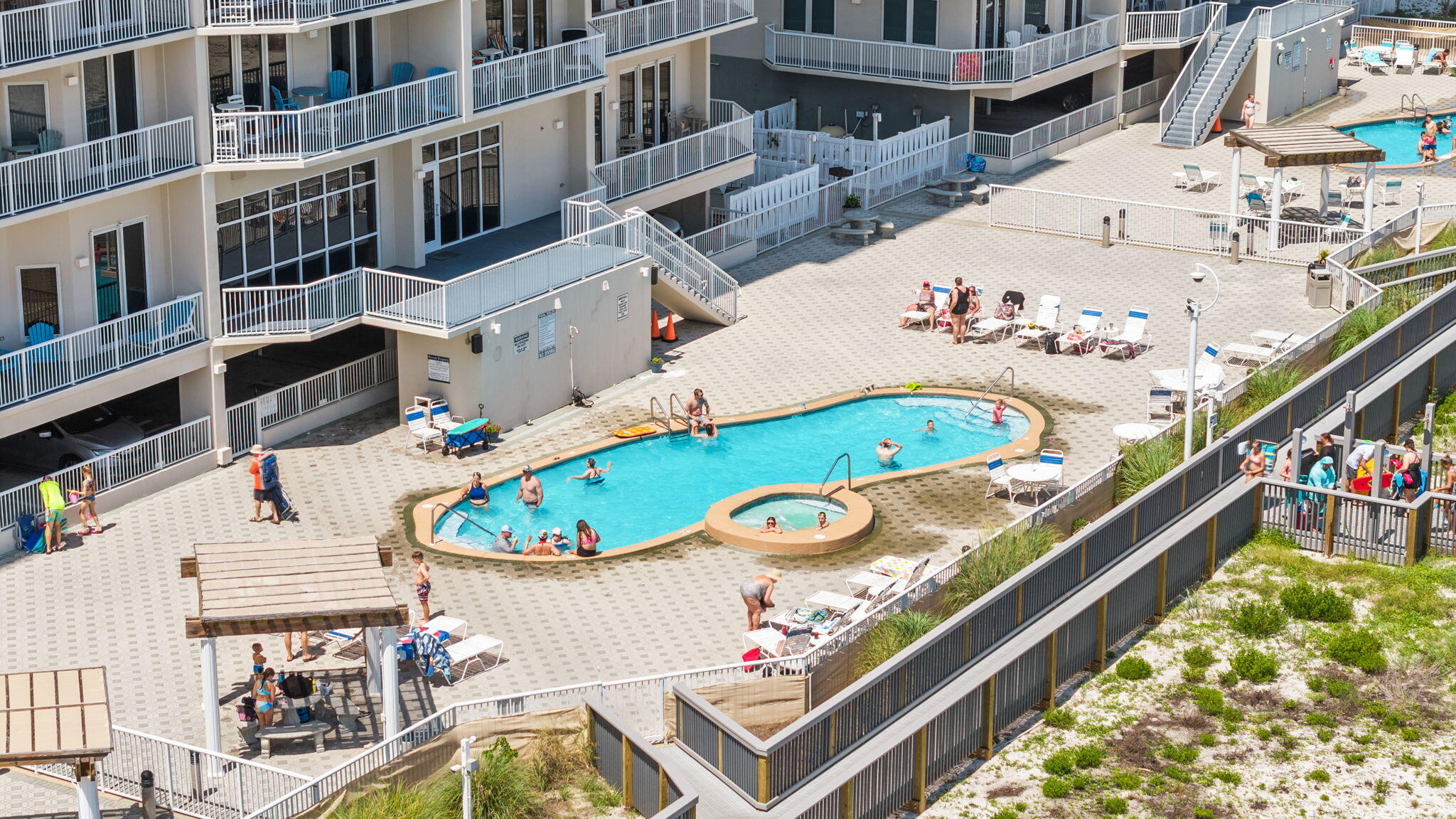 SUMMERWIND CONDOS - Residential