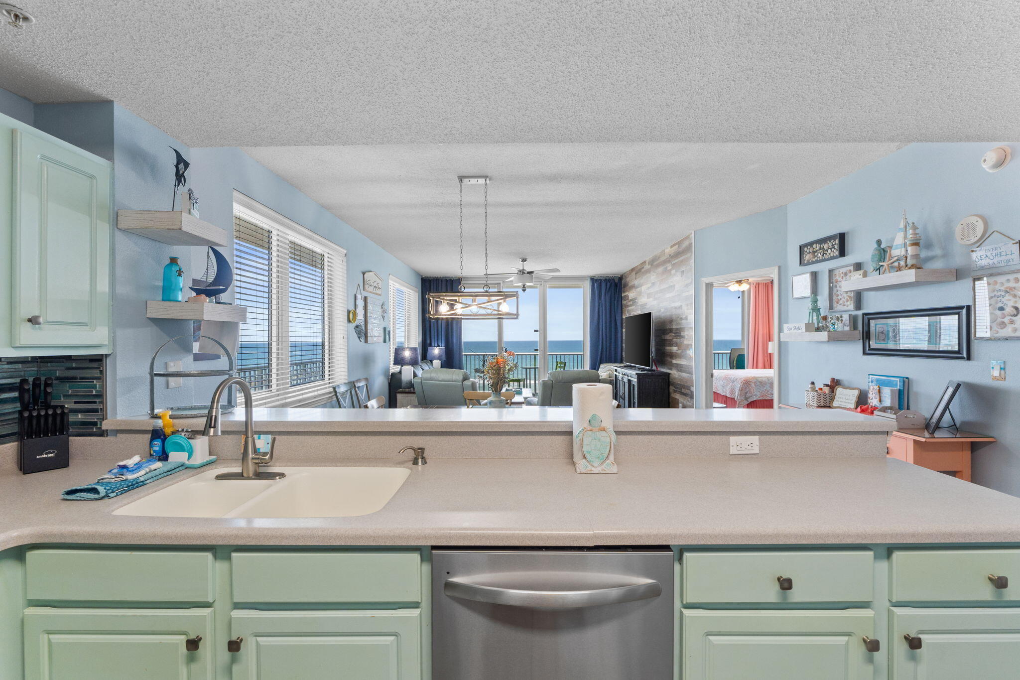 SUMMERWIND CONDOS - Residential