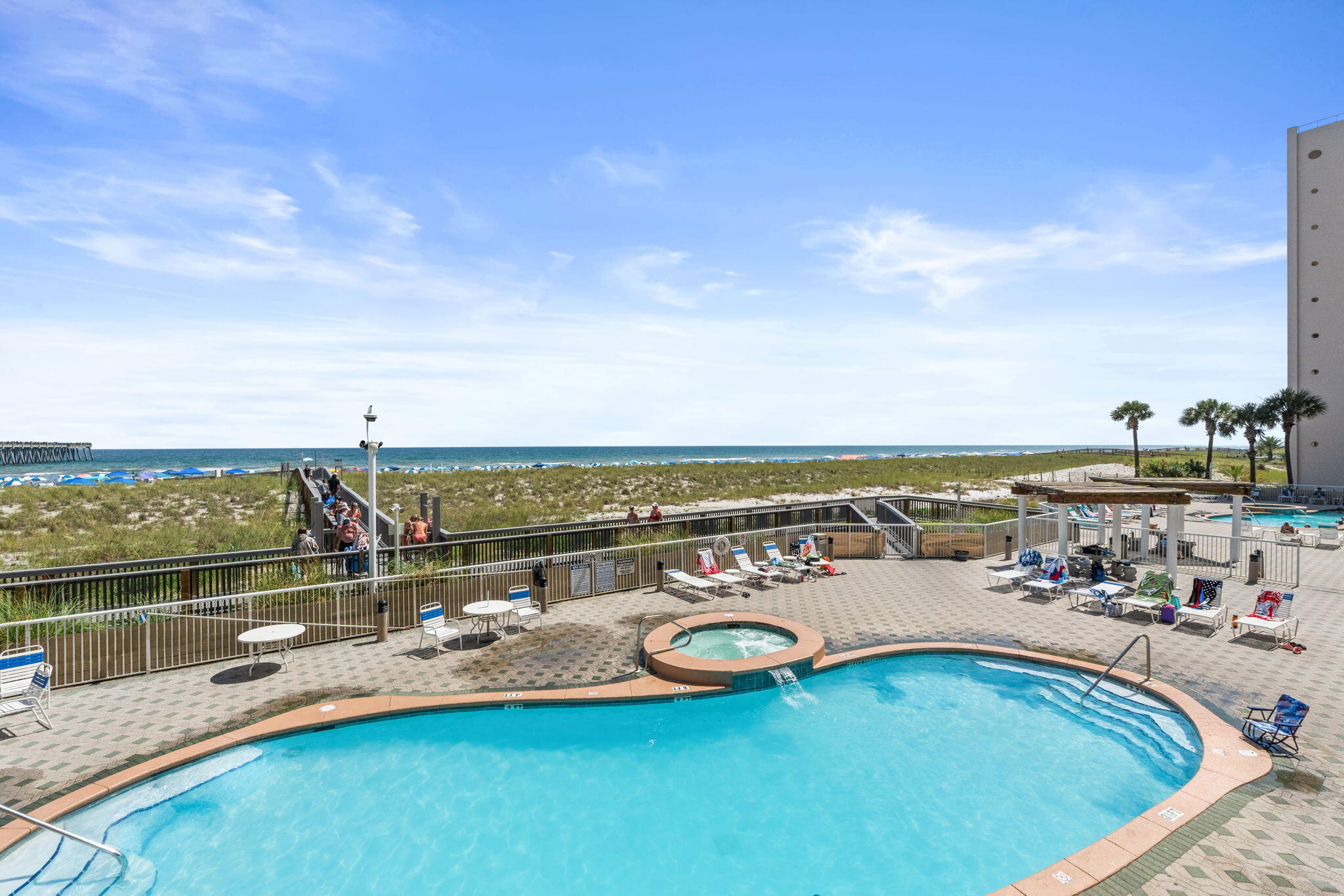 SUMMERWIND CONDOS - Residential