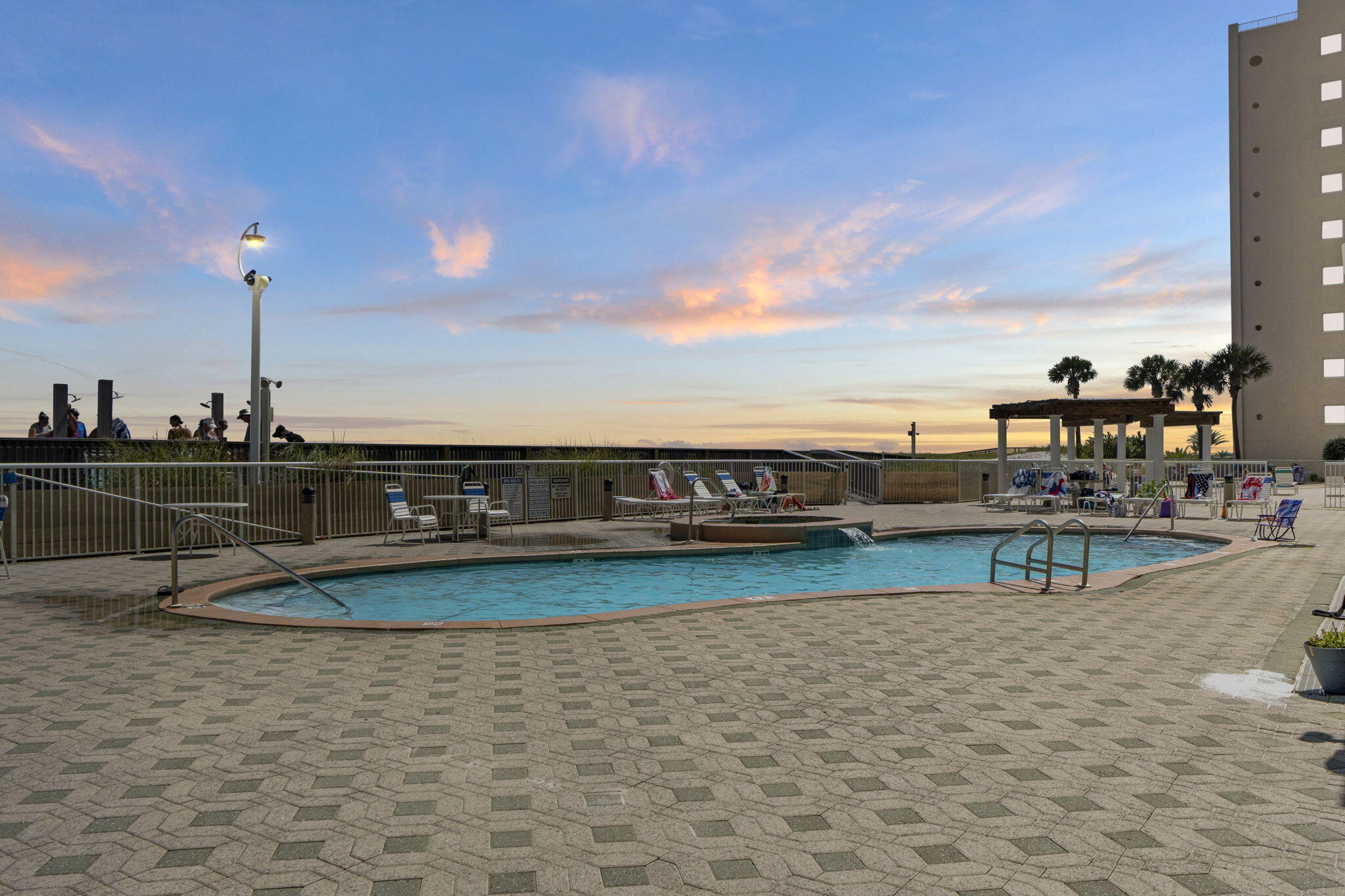 SUMMERWIND CONDOS - Residential