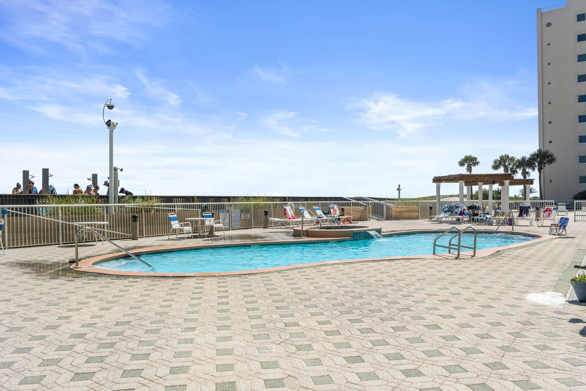 SUMMERWIND CONDOS - Residential