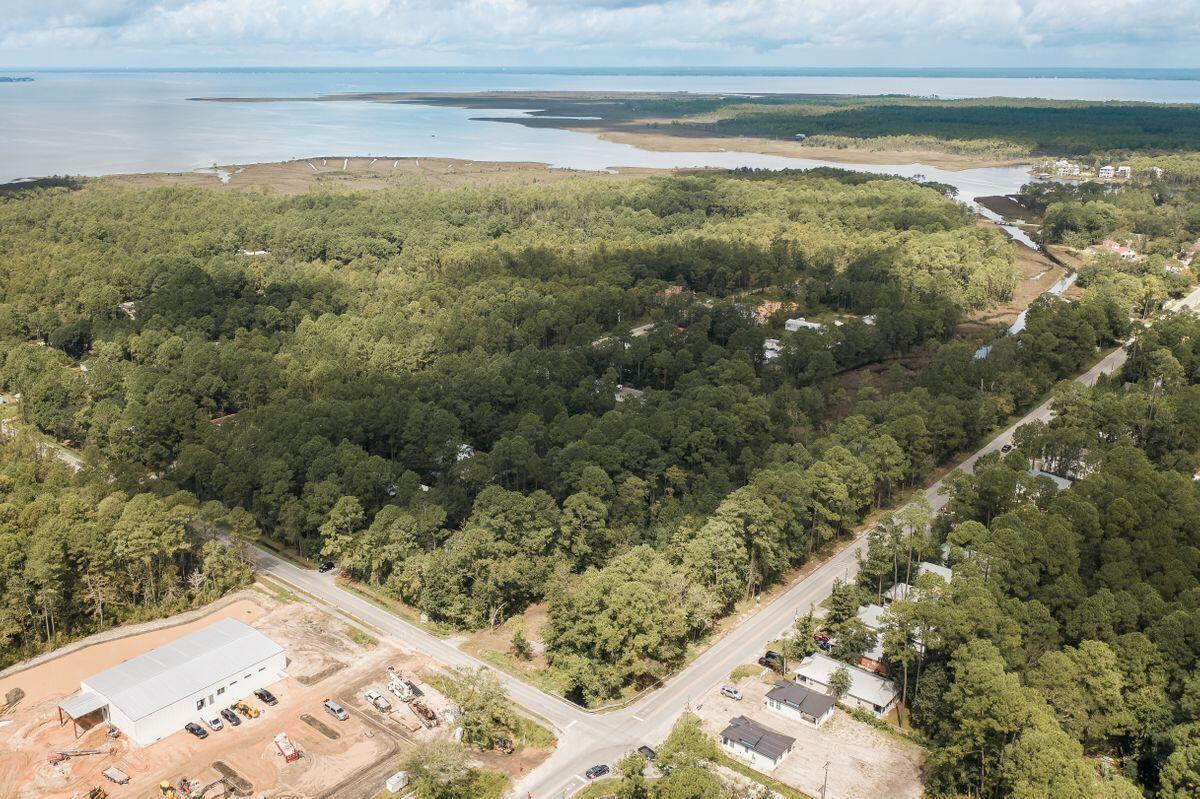 TOWN OF SANTA ROSA - Land
