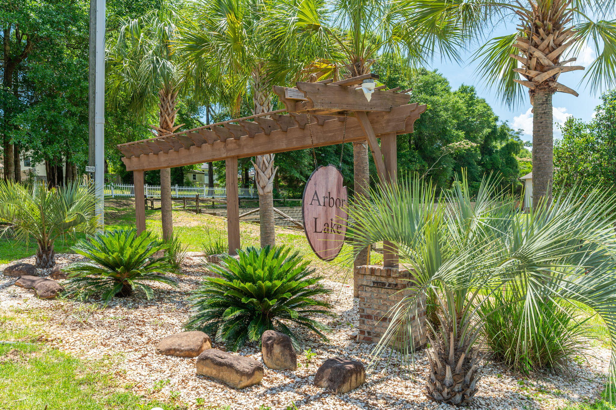 ARBOR LAKE - Residential Lease