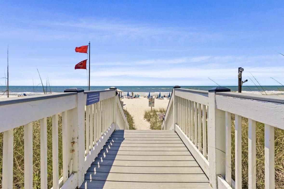 STERLING BREEZE CONDOMINIUM - Residential
