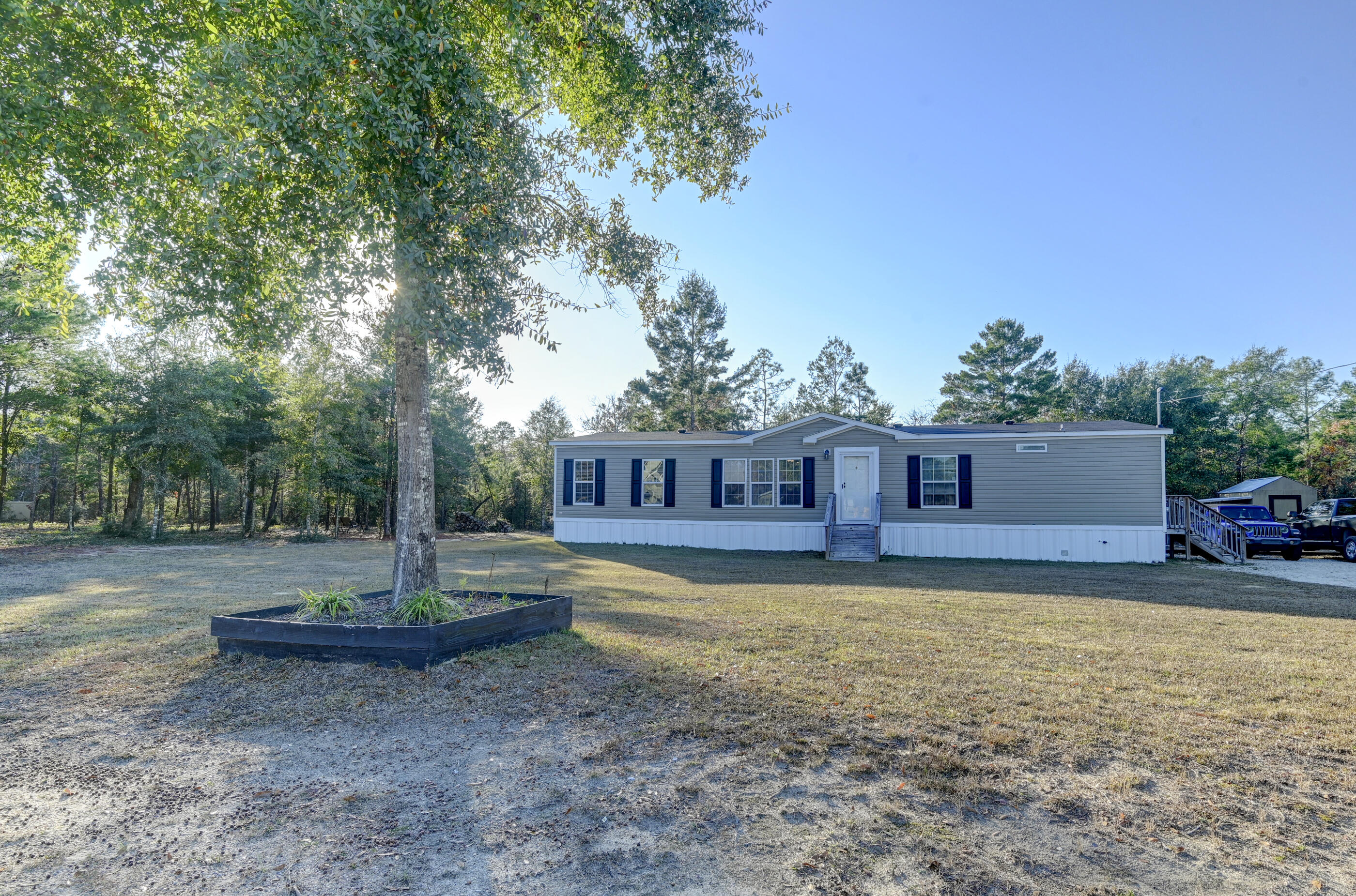 WOLFORD ACRES - Residential