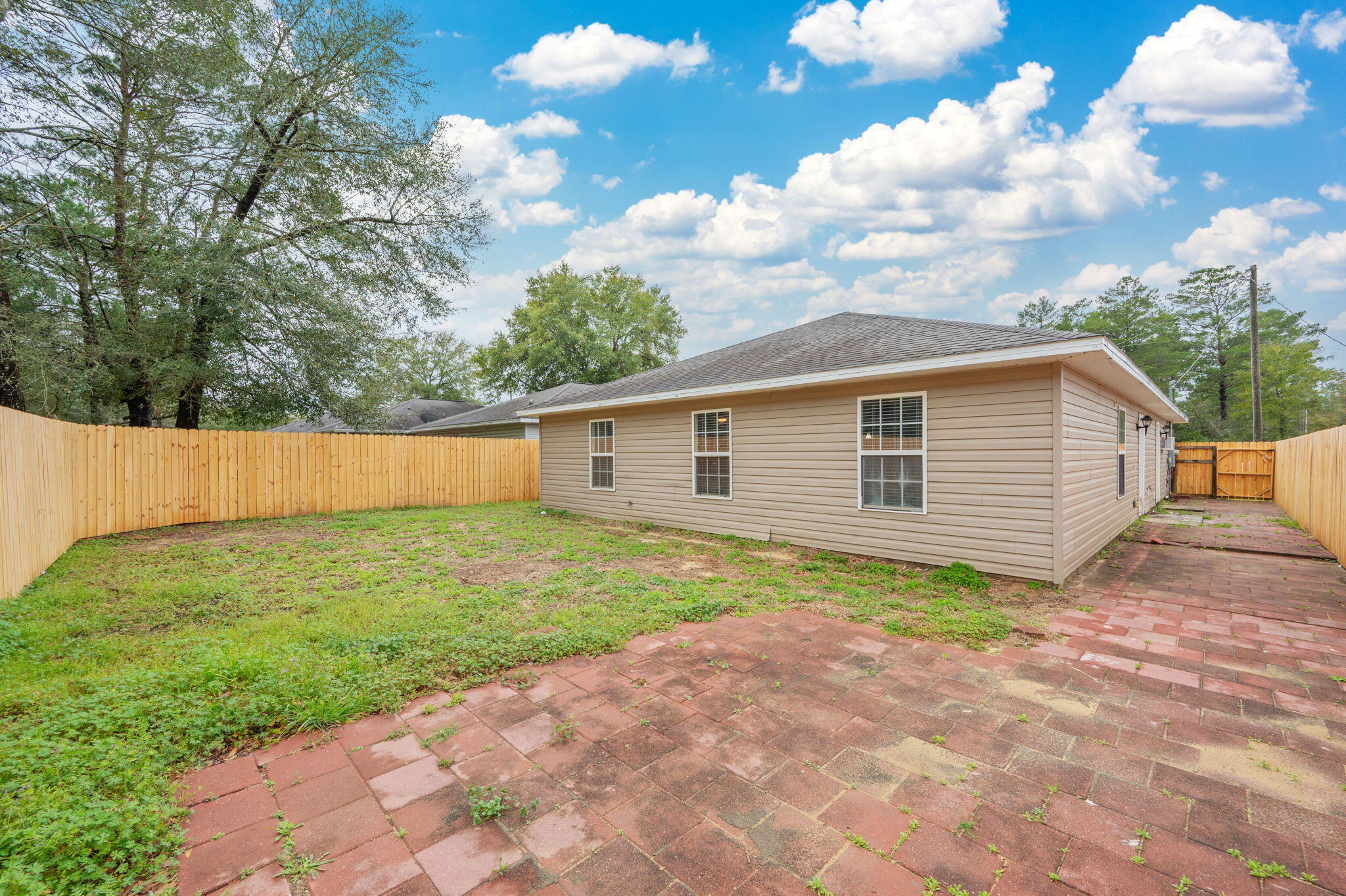 HOLLY GROVE SOUTH - Residential