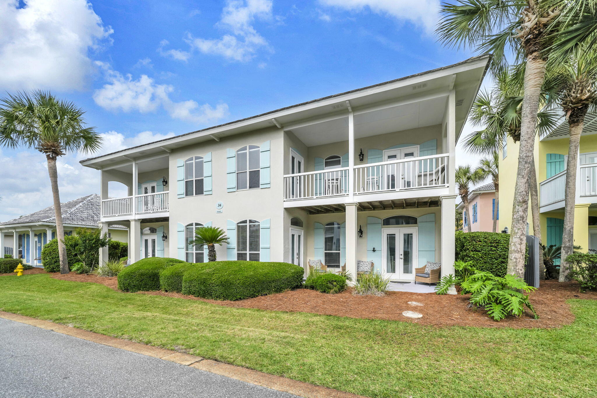 EMERALD SHORES - Residential