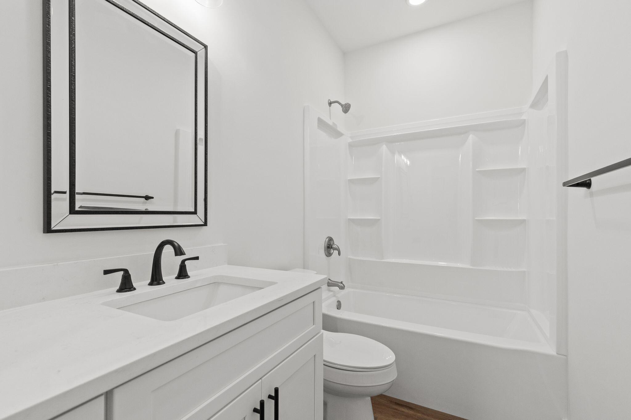 TOWN OF SANTA ROSA - Residential Lease