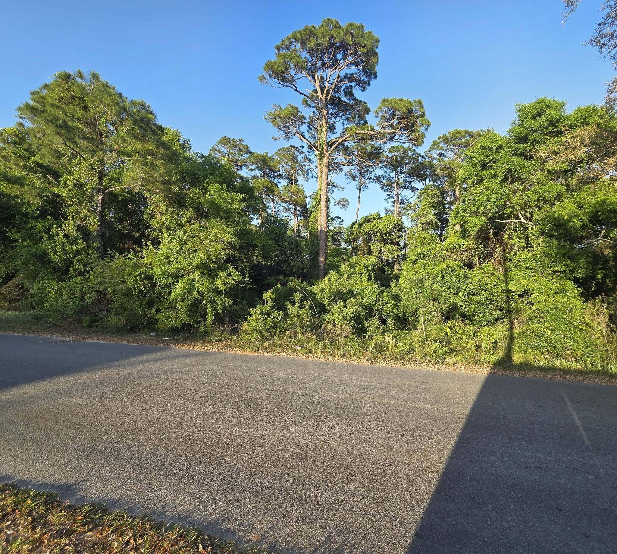EAST BAY HEIGHTS - Land