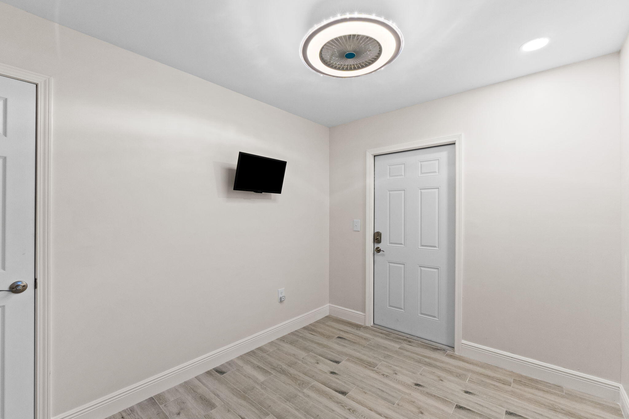 NO RECORDED SUBDIVISION - Residential