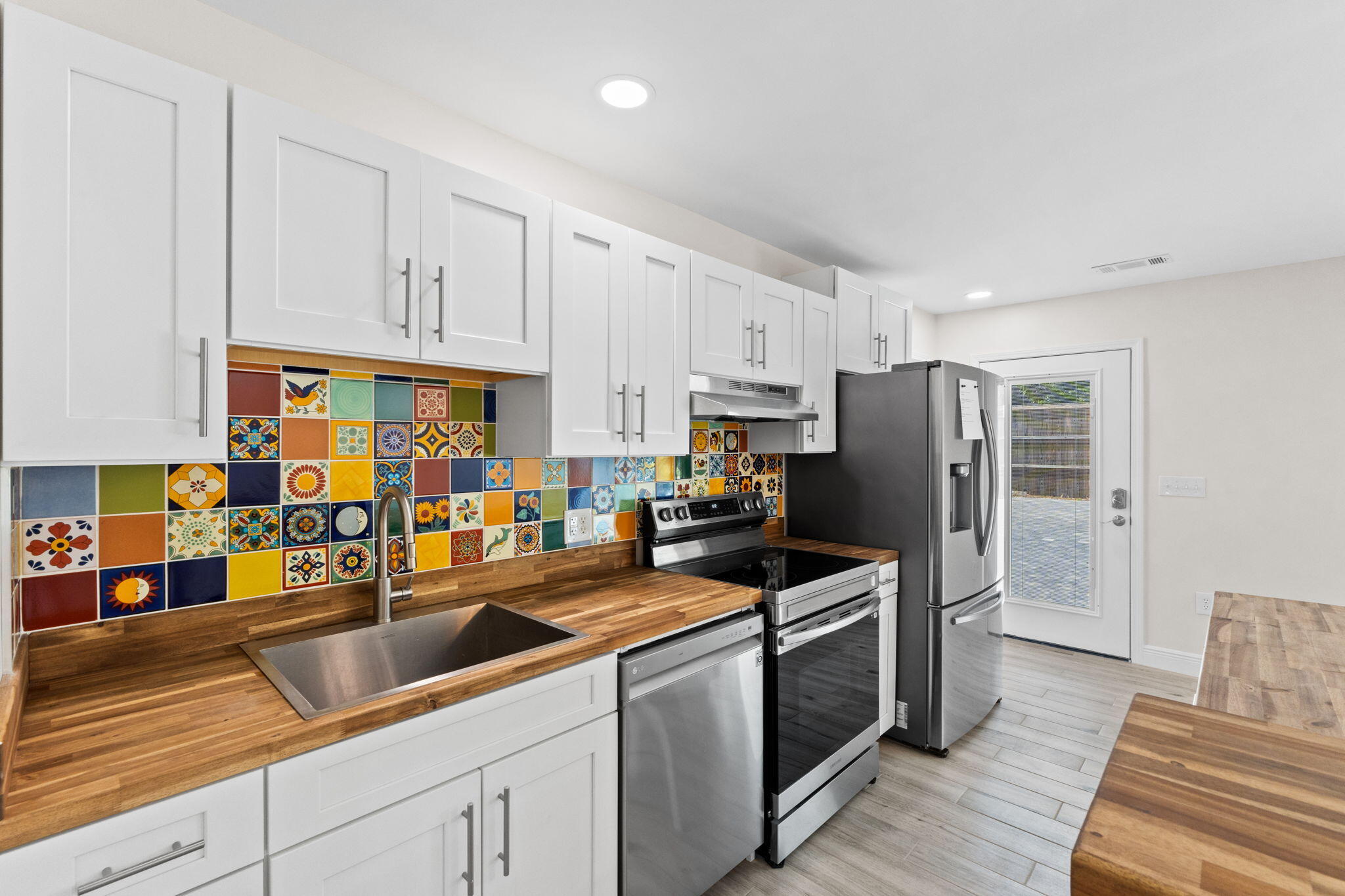 NO RECORDED SUBDIVISION - Residential