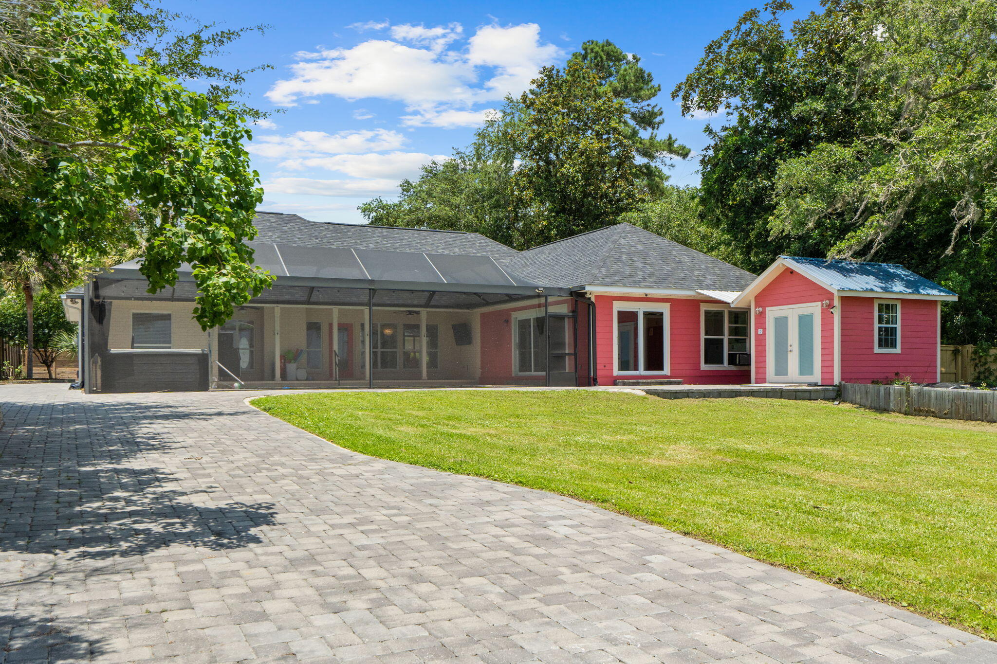 NO RECORDED SUBDIVISION - Residential