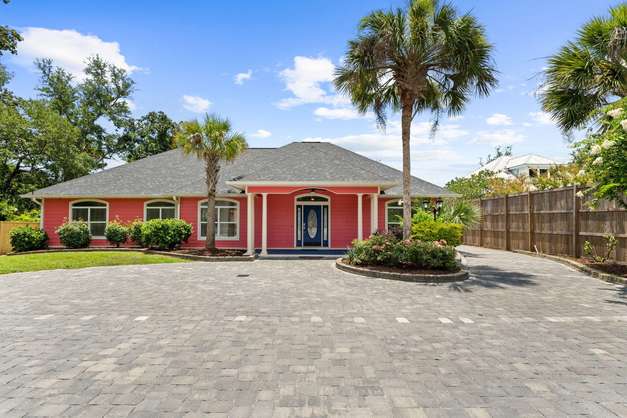 NO RECORDED SUBDIVISION - Residential