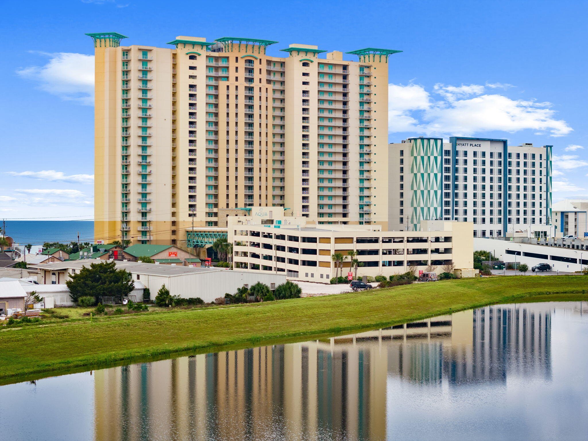 AQUA Beachside Resort - Residential
