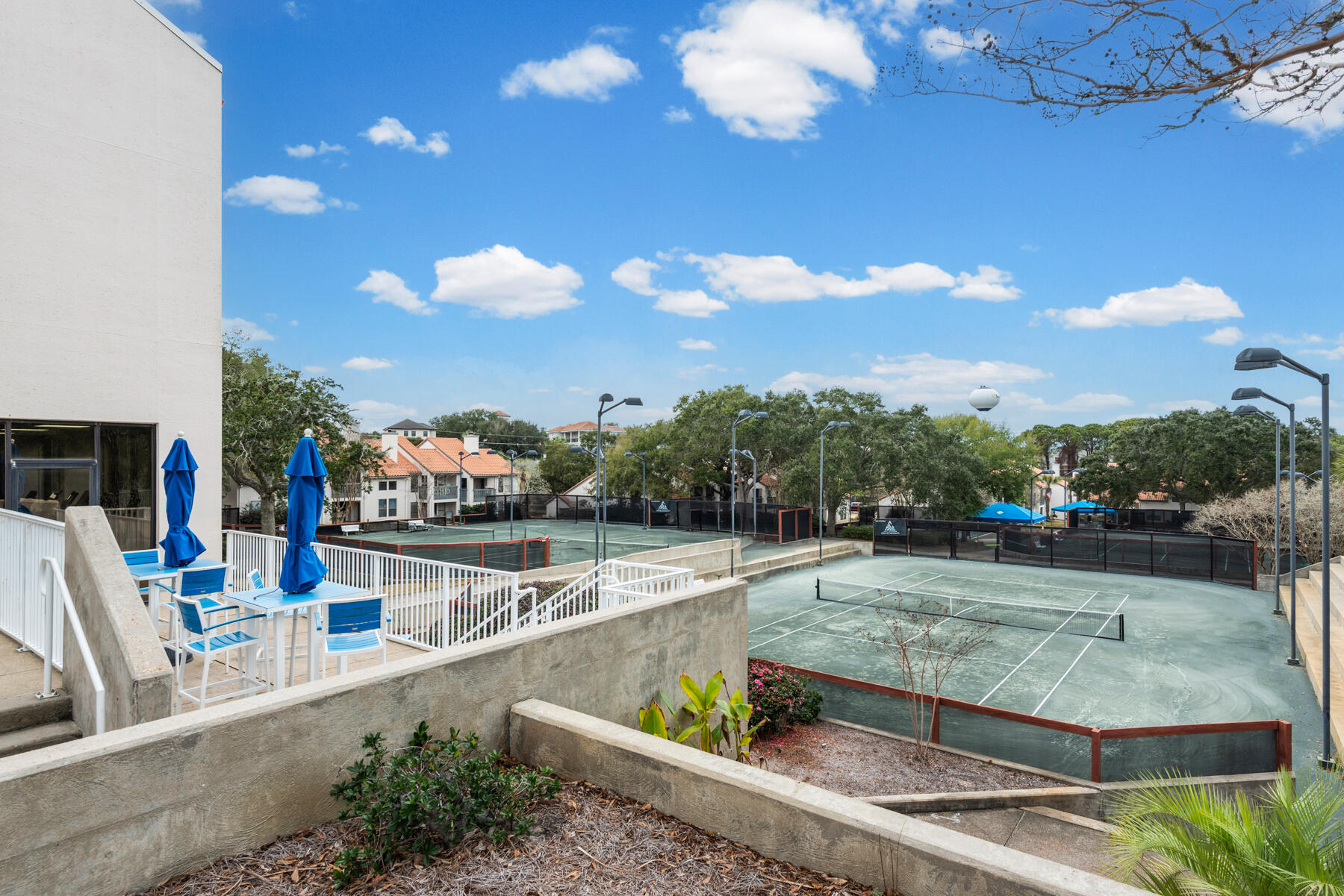 TIDES AT TOPS'L - Residential