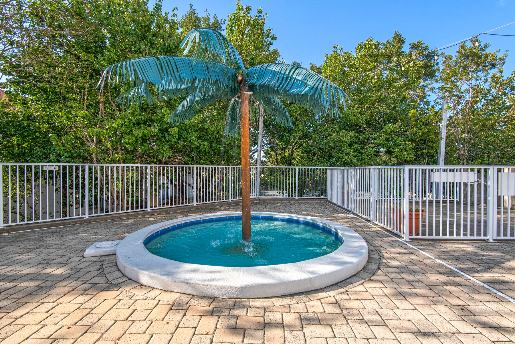 TIDES AT TOPS'L - Residential