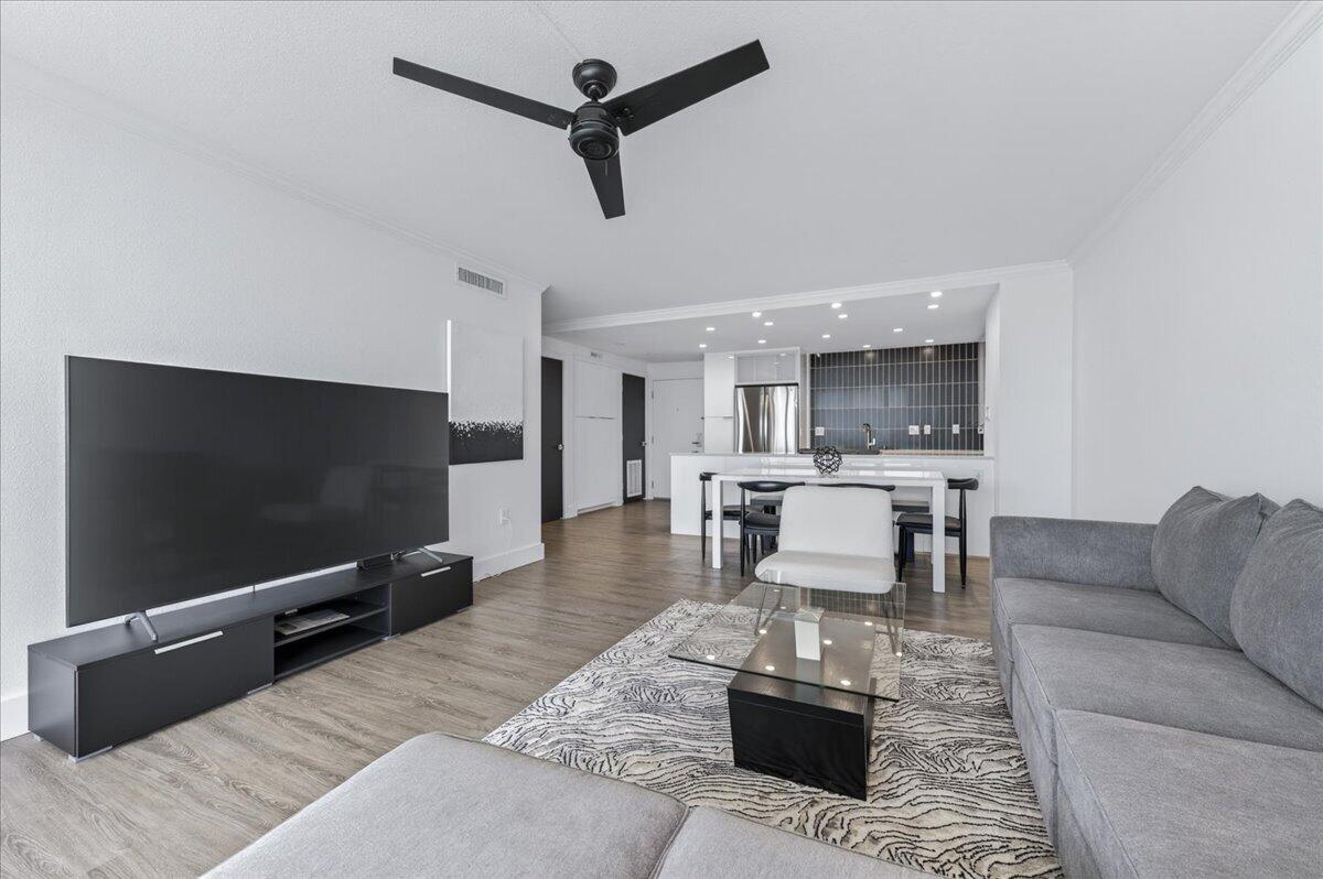 Sabine Yacht and Racquet Club - Residential