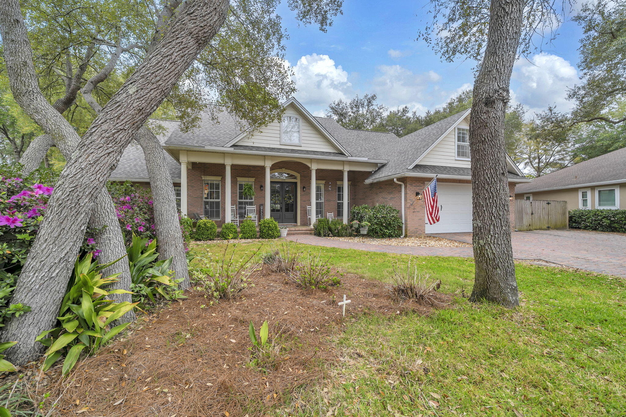 Looking for a home in the sought-after Swift Creek community? This beautifully updated home offers 4 bedrooms, 3.5 bathrooms, an office, a bonus room, and a private pool, all situated on a large cul-de-sac lot.
Several areas of the home have been  remodeled, including the kitchen, primary bathroom, half bath, and laundry room, featuring new cabinetry, countertops, flooring, and lighting. Even the front door has been replaced, adding to the home's updated curb appeal.
The kitchen features shaker-style cabinetry, granite countertops, a farmhouse sink, and matte black appliances, including a gas stove, making it both stylish and functional.
The primary suite overlooks the backyard and includes a beautifully updated bathroom with a walk-in shower, standalone soaking tub, double vanity, and quartz countertops.
Three of the four bedrooms are located on the main floor. Two of the secondary bedrooms share a Jack-and-Jill bathroom. Upstairs you'll find the fourth bedroom with its own ensuite bath, along with a large bonus room, perfect for a media room, playroom, or additional living space.

The home sits on a spacious fenced lot at the end of a cul-de-sac and features an inground pool with a screened enclosure (installed in 2023). There is also additional patio space and a basketball hoop, creating a great outdoor area for entertaining and recreation.

Additional updates include a new roof in 2025.