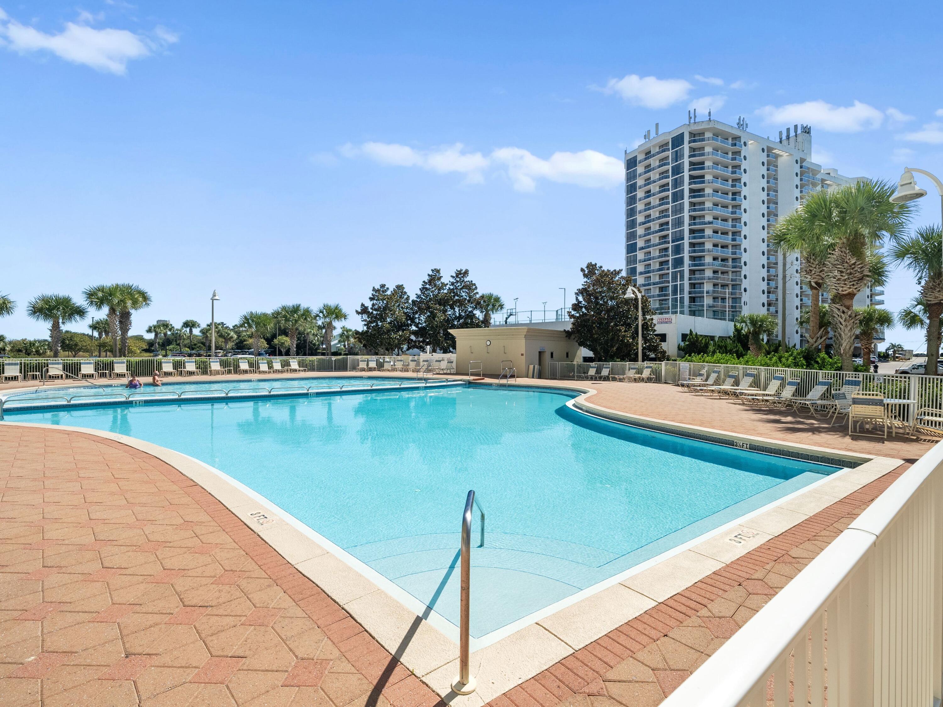 ARIEL DUNES - Residential