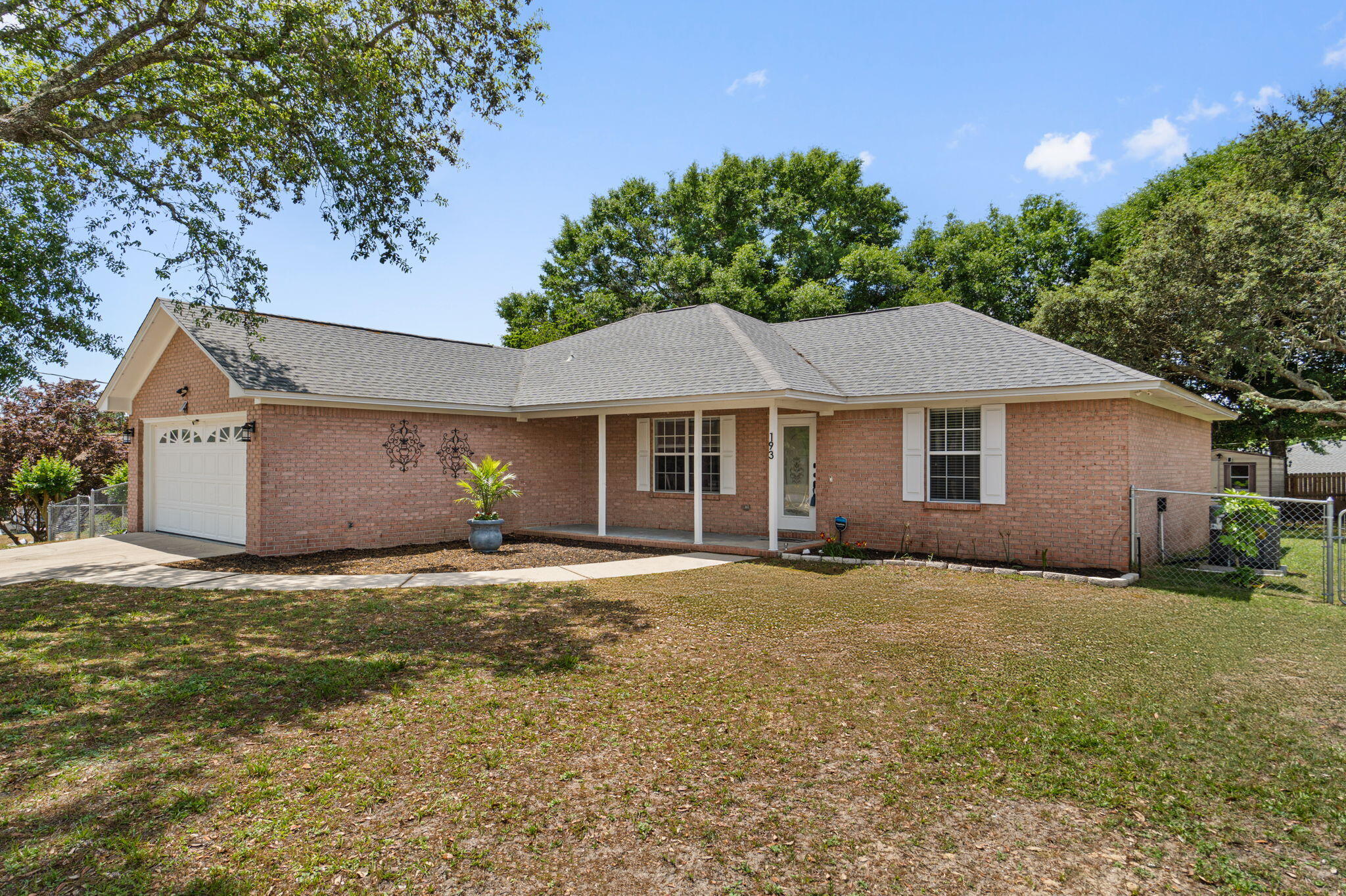NORTHVIEW ESTATES 3RD ADDN - Residential