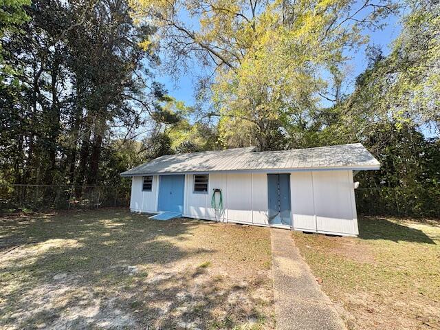 TOWER ACRES - Residential Lease